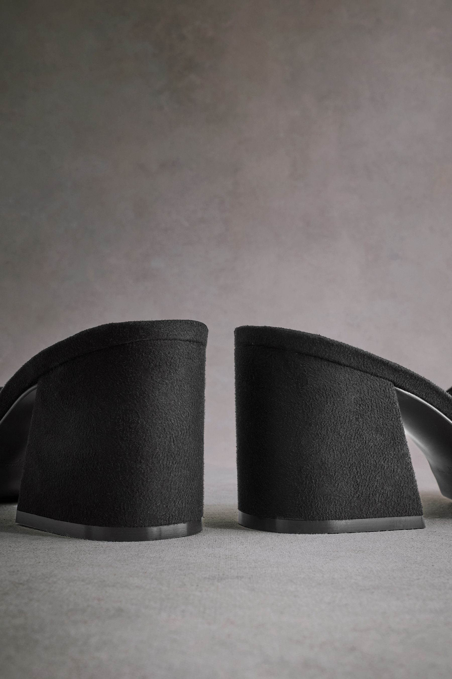 Next Liv Schleifen-Pantoletten mit Blockabsatz Pantolette (1-tlg)