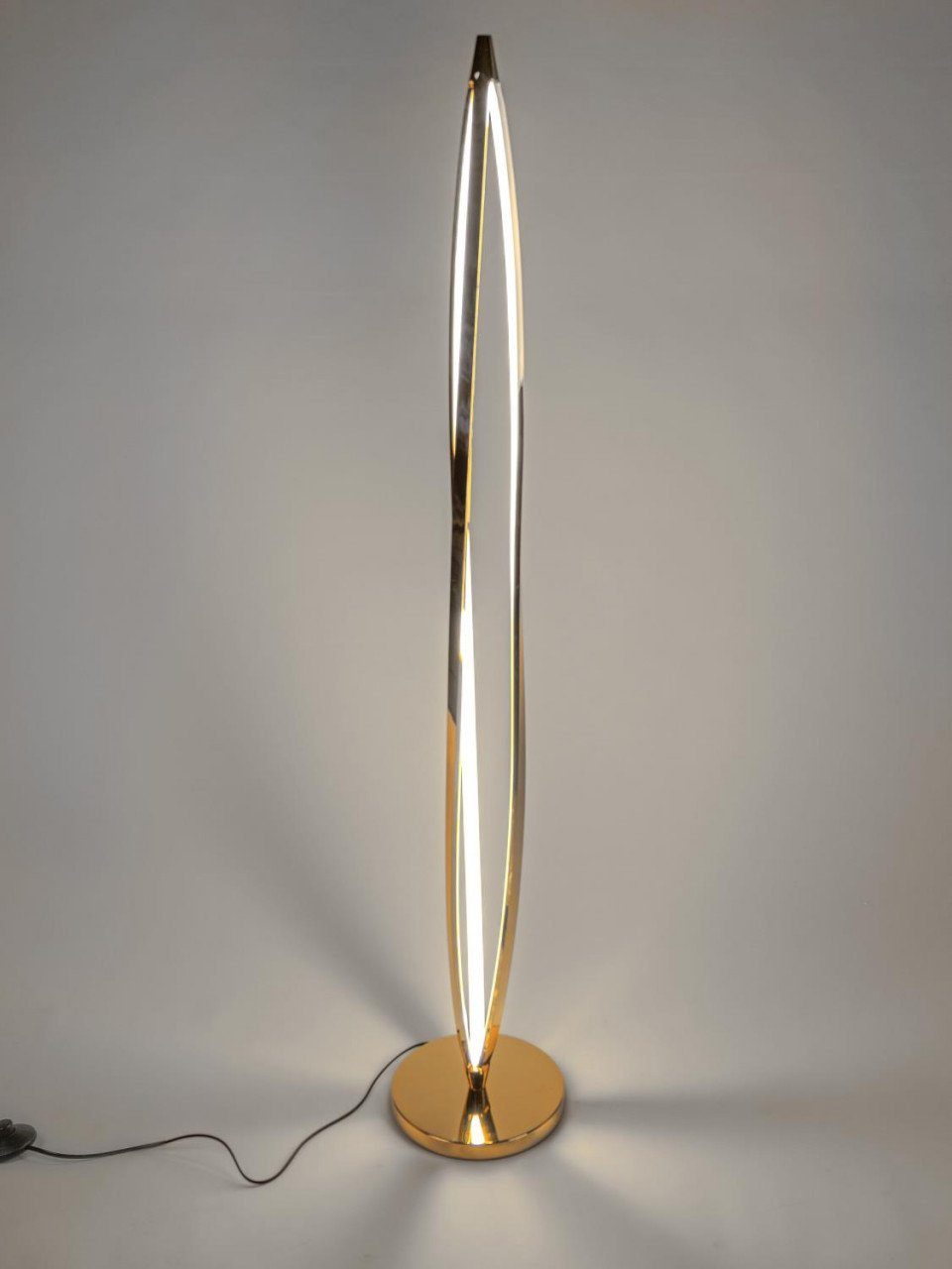 formano Bodenleuchte LED Lichtband, Gold H:154cm D:24cm Metall