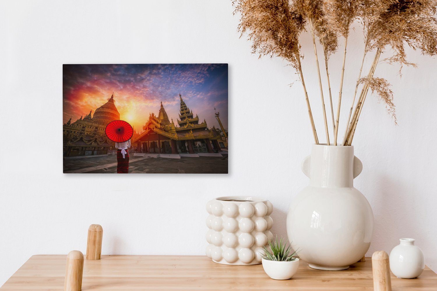 OneMillionCanvasses® Leinwandbild Wandbild der Aufhängefertig, Bunter Himmel in über Myanmar, Yangon, Goldenen cm 30x20 Pagode Wanddeko, Leinwandbilder, St), (1