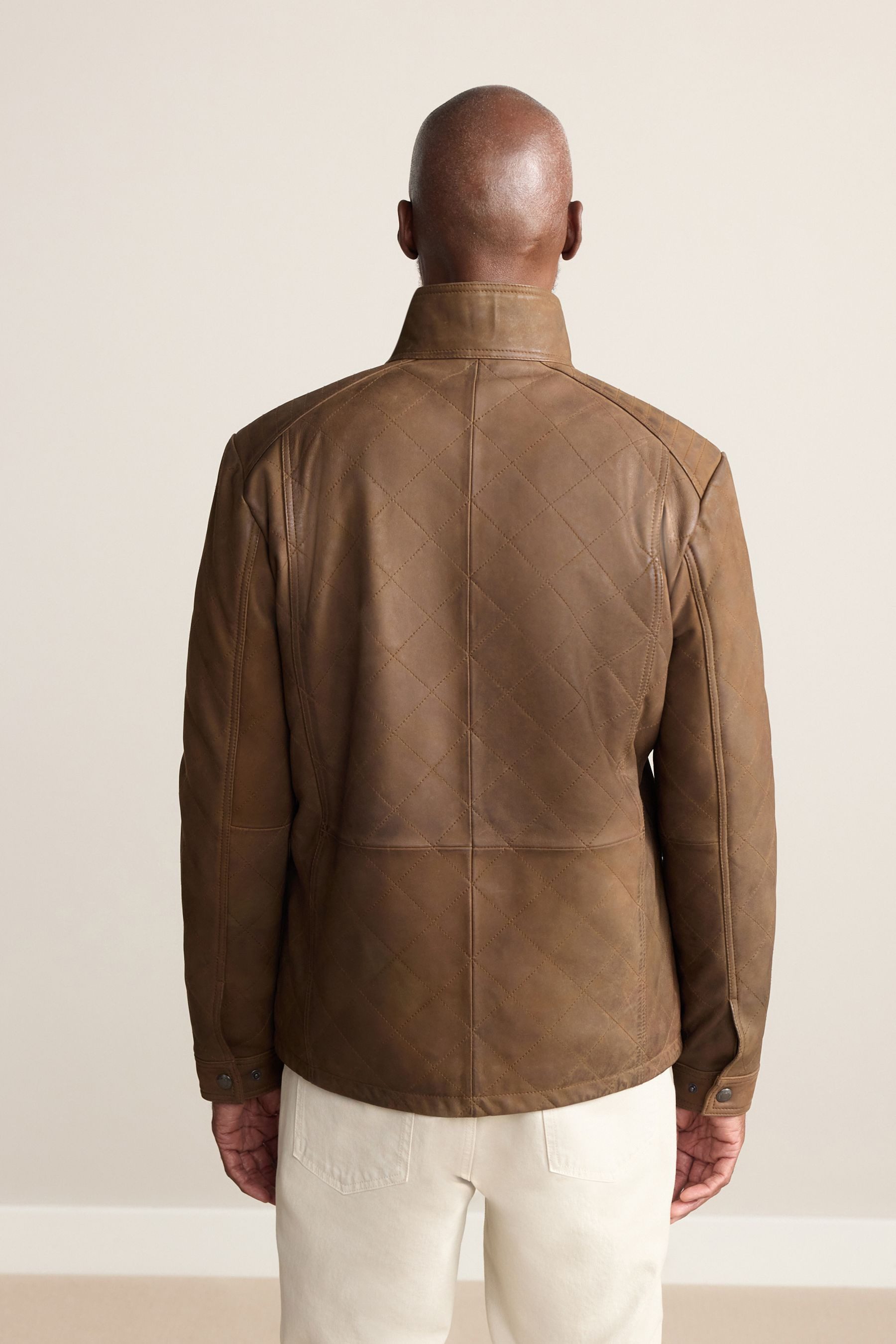 Next Lederjacke Jacke aus Nubukleder mit Rautensteppung (1-St)