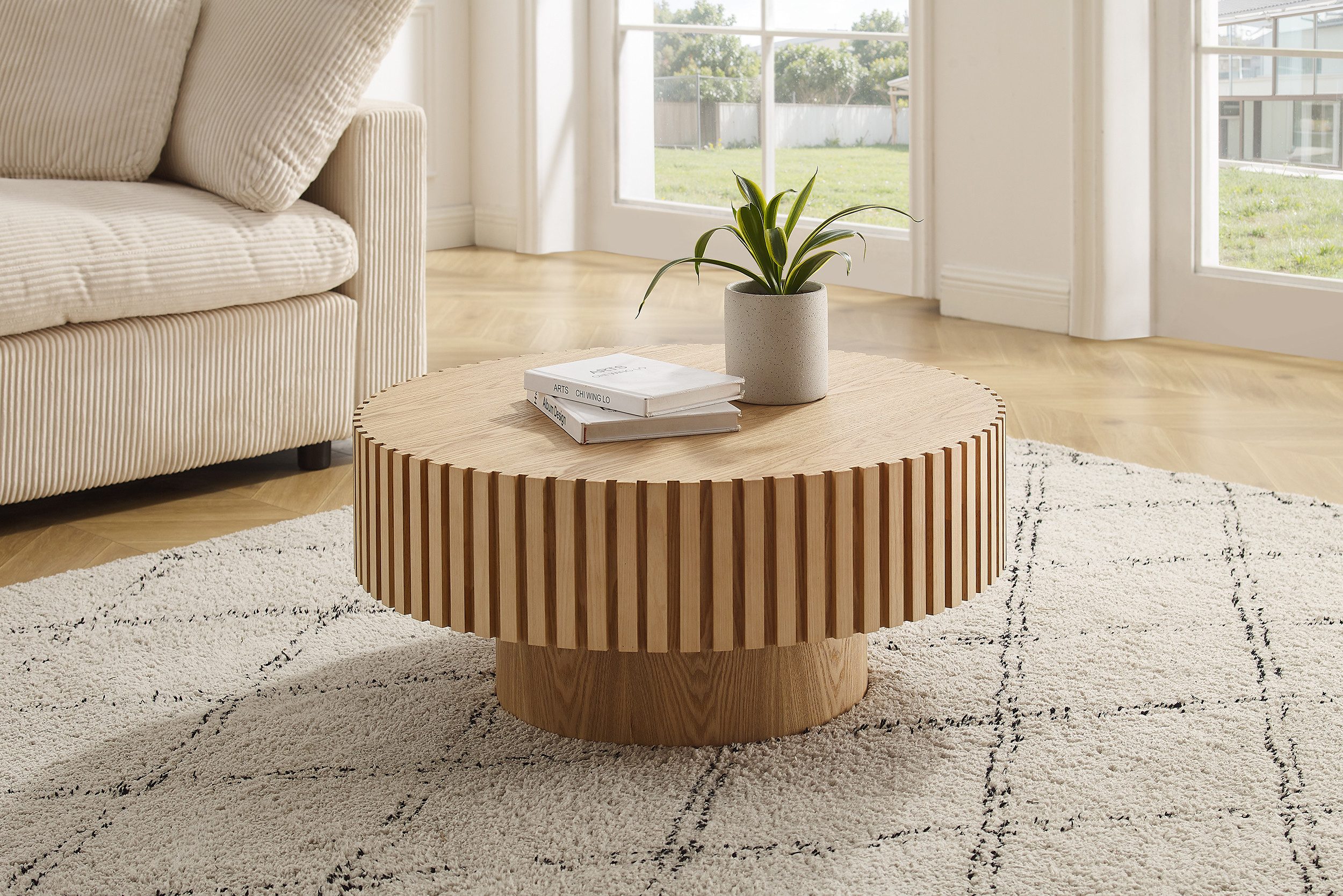 SalesFever Couchtisch rund mit Massivholz-Lamellen Ø 80 cm (1-St), Moderner Holztisch fürs Wohnzimmer mit Echtholzfurnier