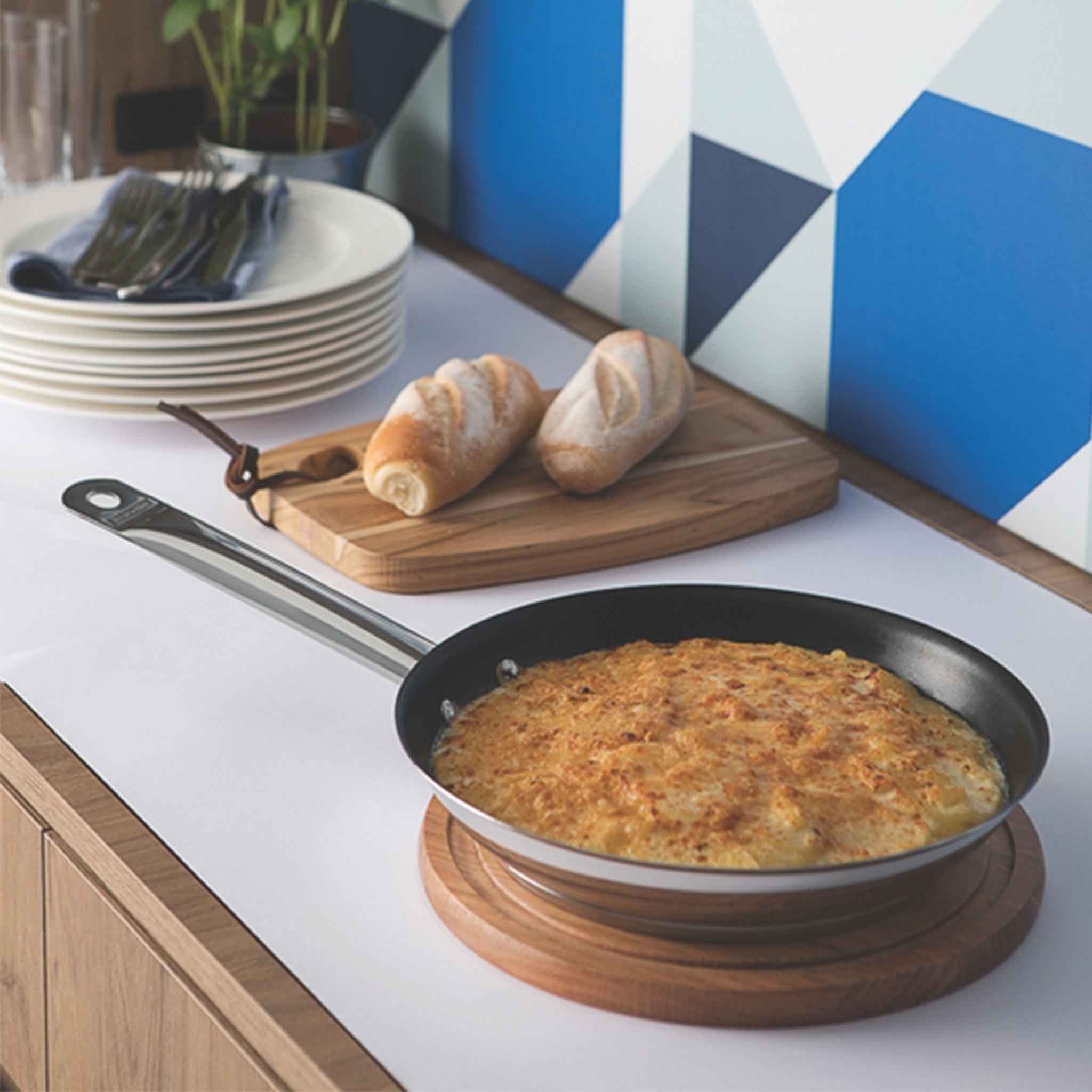 Tramontina Bratpfanne PROFESSIONAL - mit Antihaftbeschichtung, Edelstahl (1-tlg), Antihaftversiegelung, alle Herdarten, Induktion