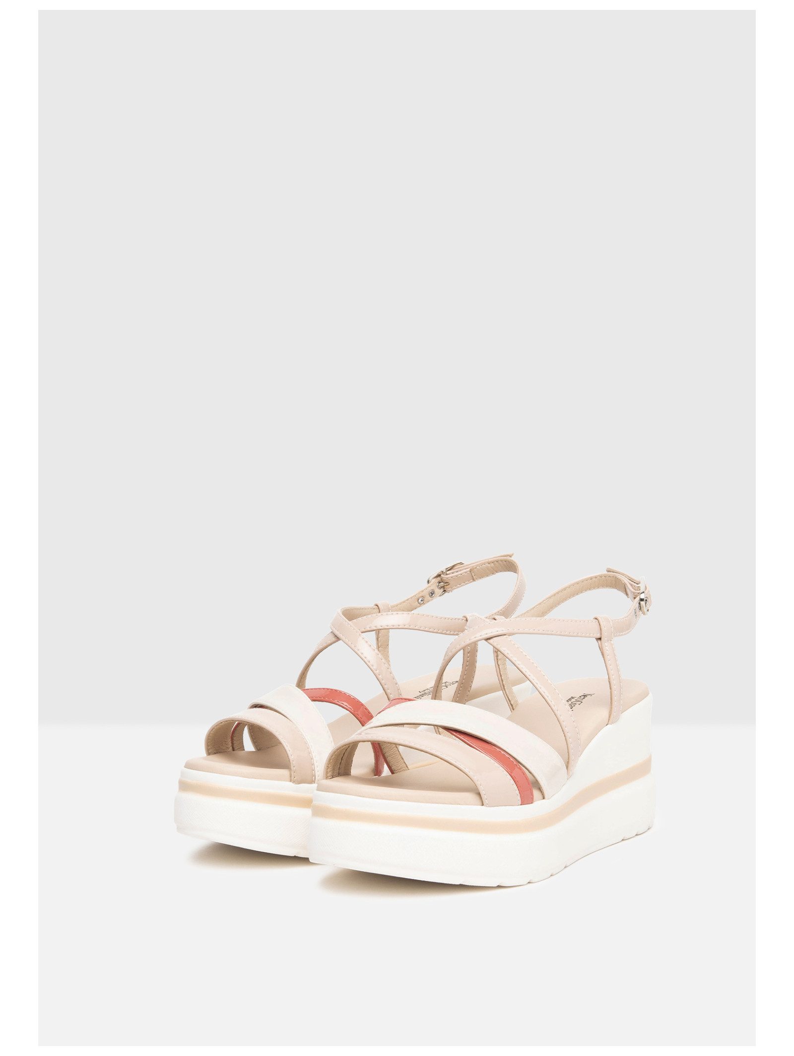 Nero Giardini Sandalen Lederimitat . Keilsandalette