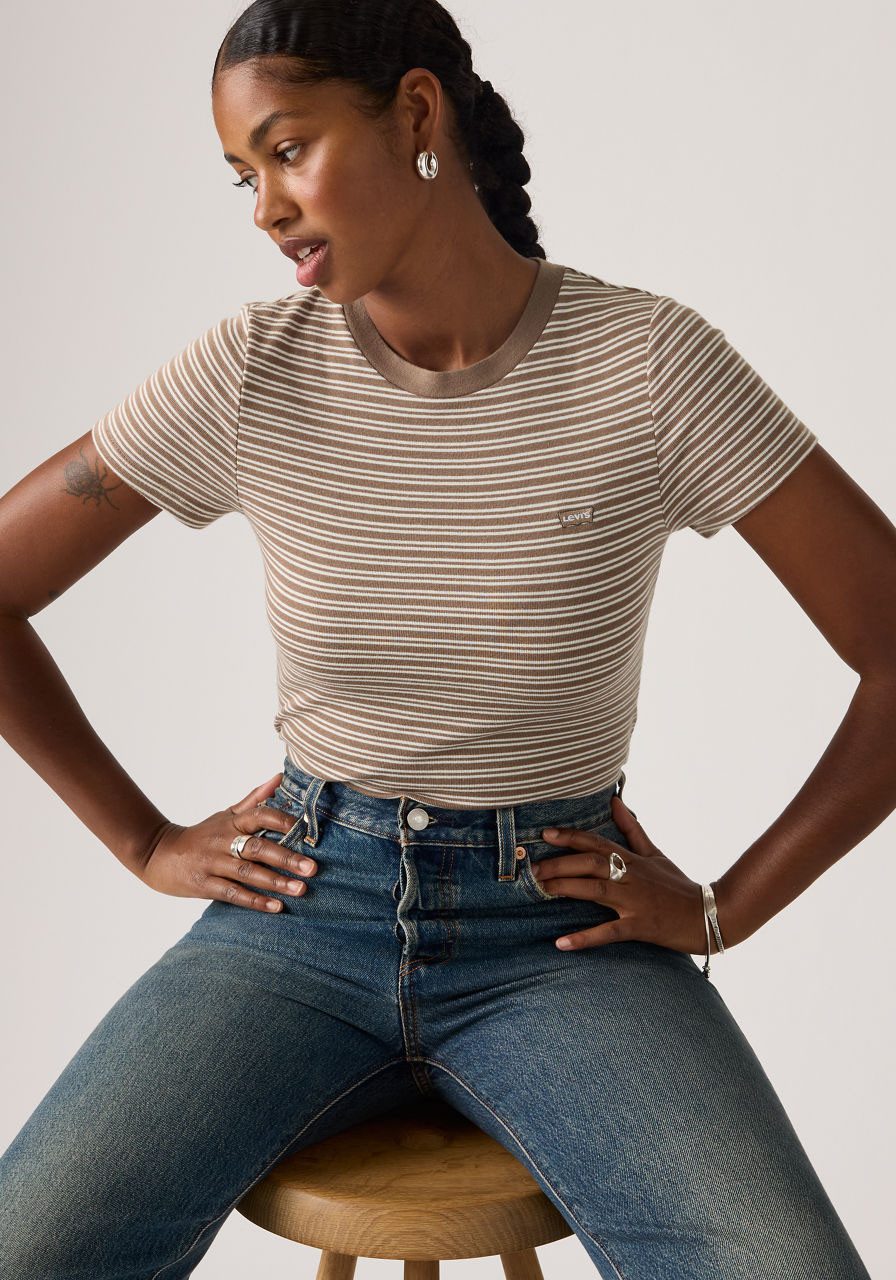 Levi's® T-Shirt ESSENTIAL HM SS TEE Taillierter Schnitt