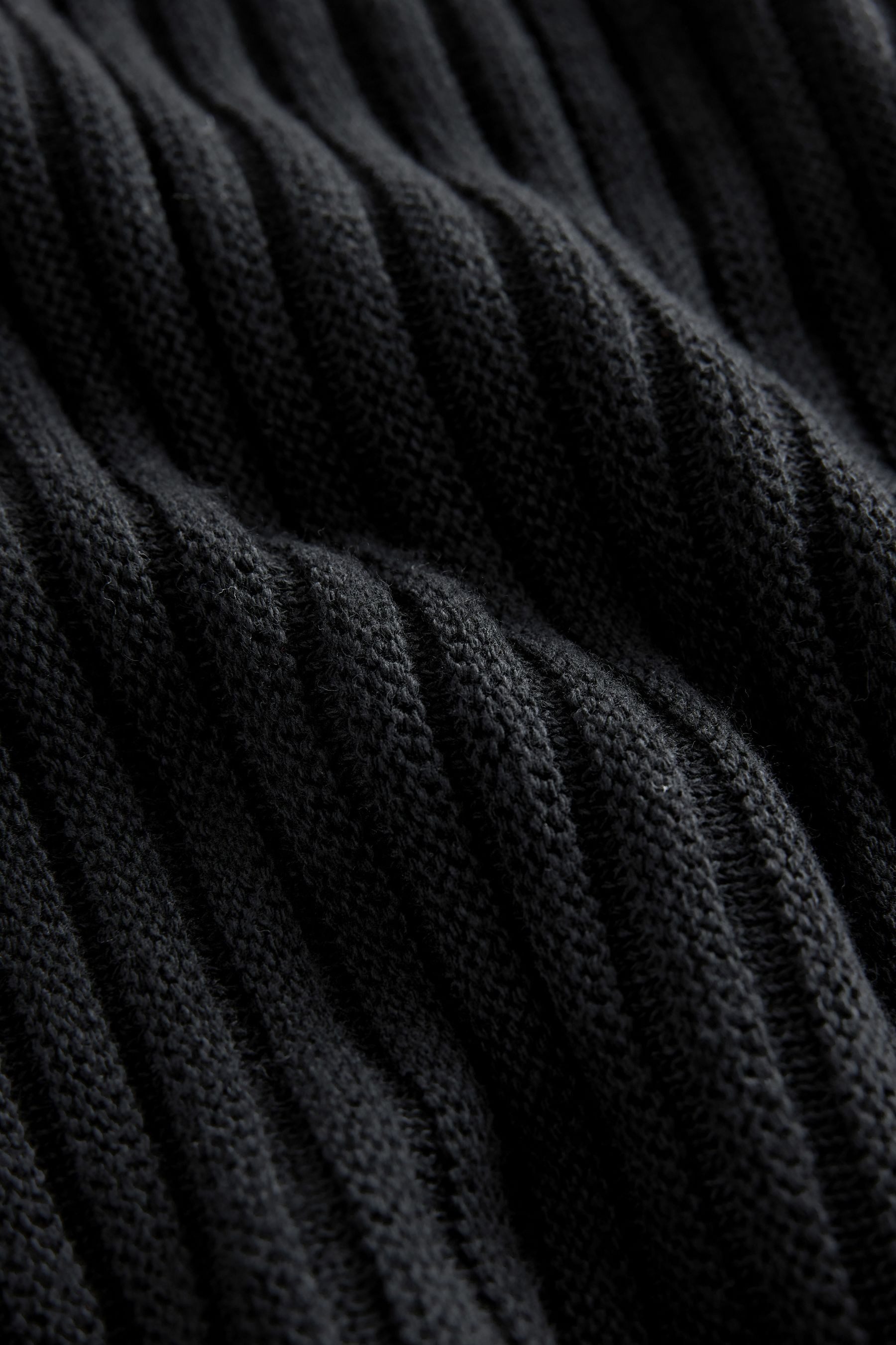 Next V-Ausschnitt-Pullover Gerippter Strickpullover mit V-Ausschnitt (1-tlg)