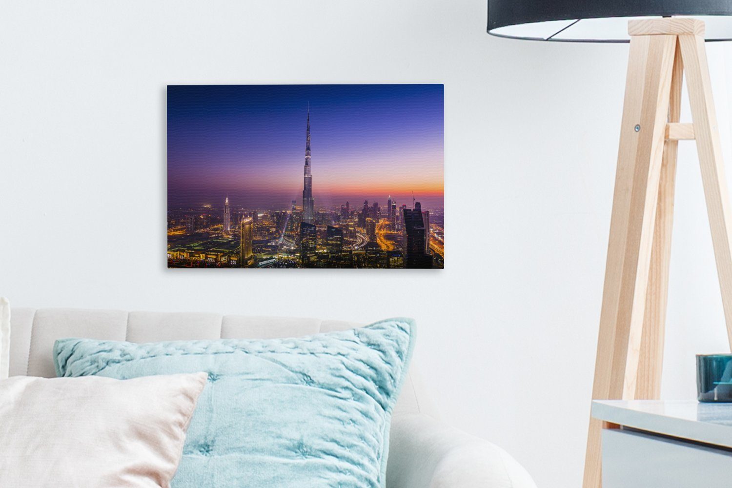 OneMillionCanvasses® Leinwandbild Bunter Himmel über Khalifa-Wolkenkratzer (1 und Burj Leinwandbilder, St), Wanddeko, cm 30x20 Dubai, Aufhängefertig, Wandbild dem