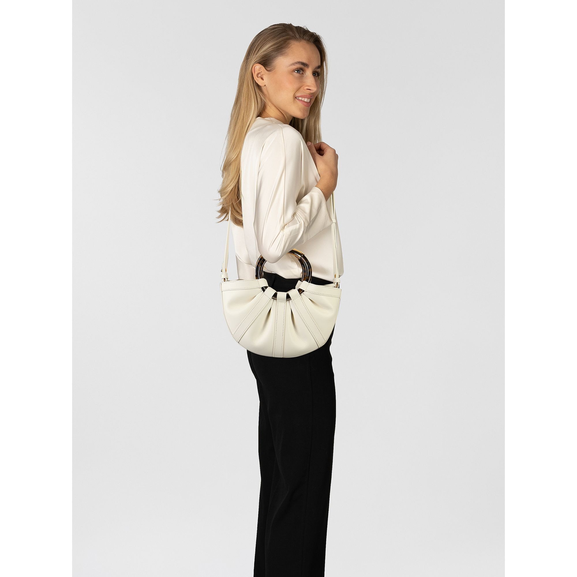 COCCINELLE Henkeltasche Shell, Leder