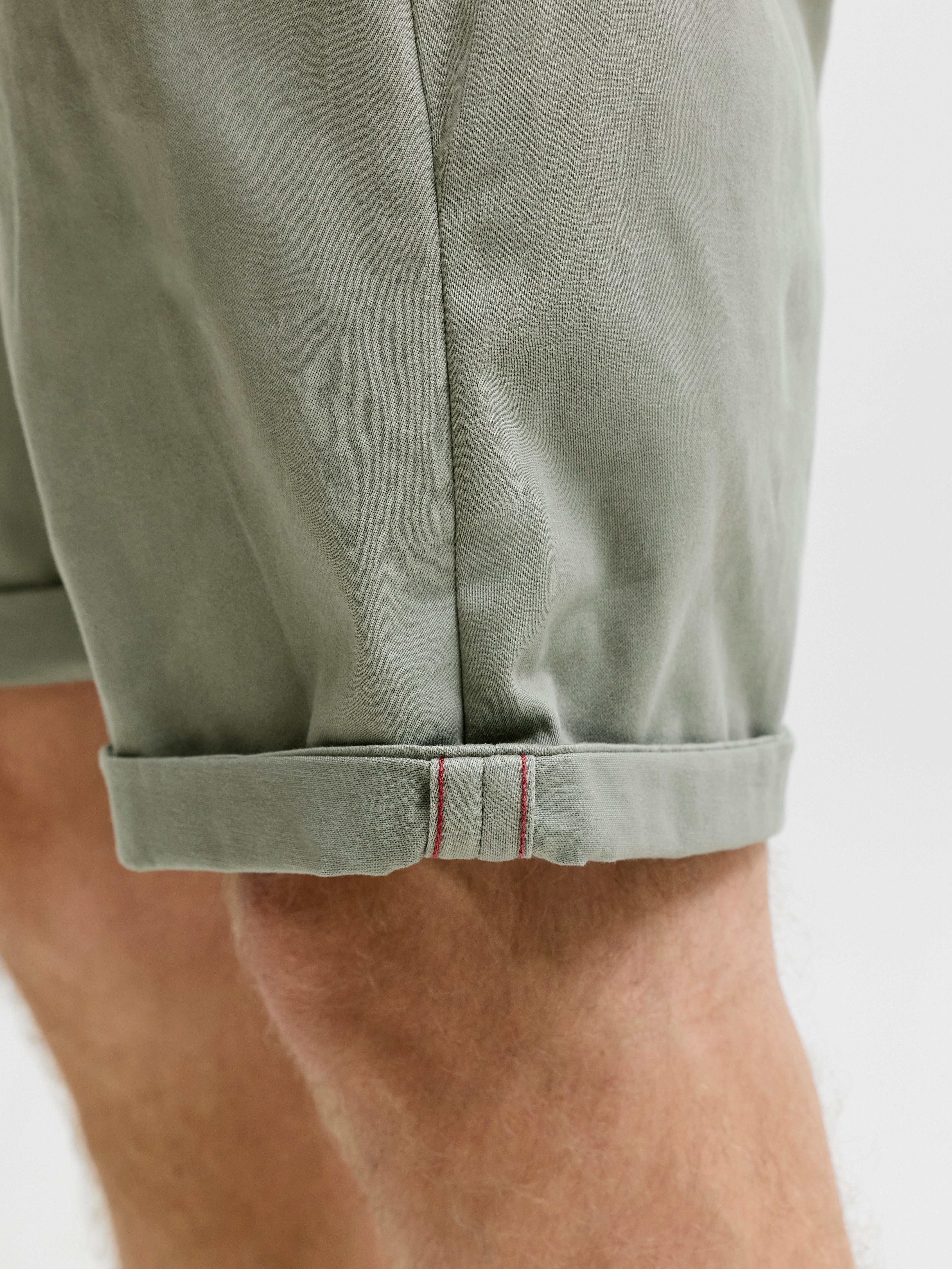 Jack & Jones Chinoshorts JPSTBOWIE JJSHORTS S mit Aufschlag