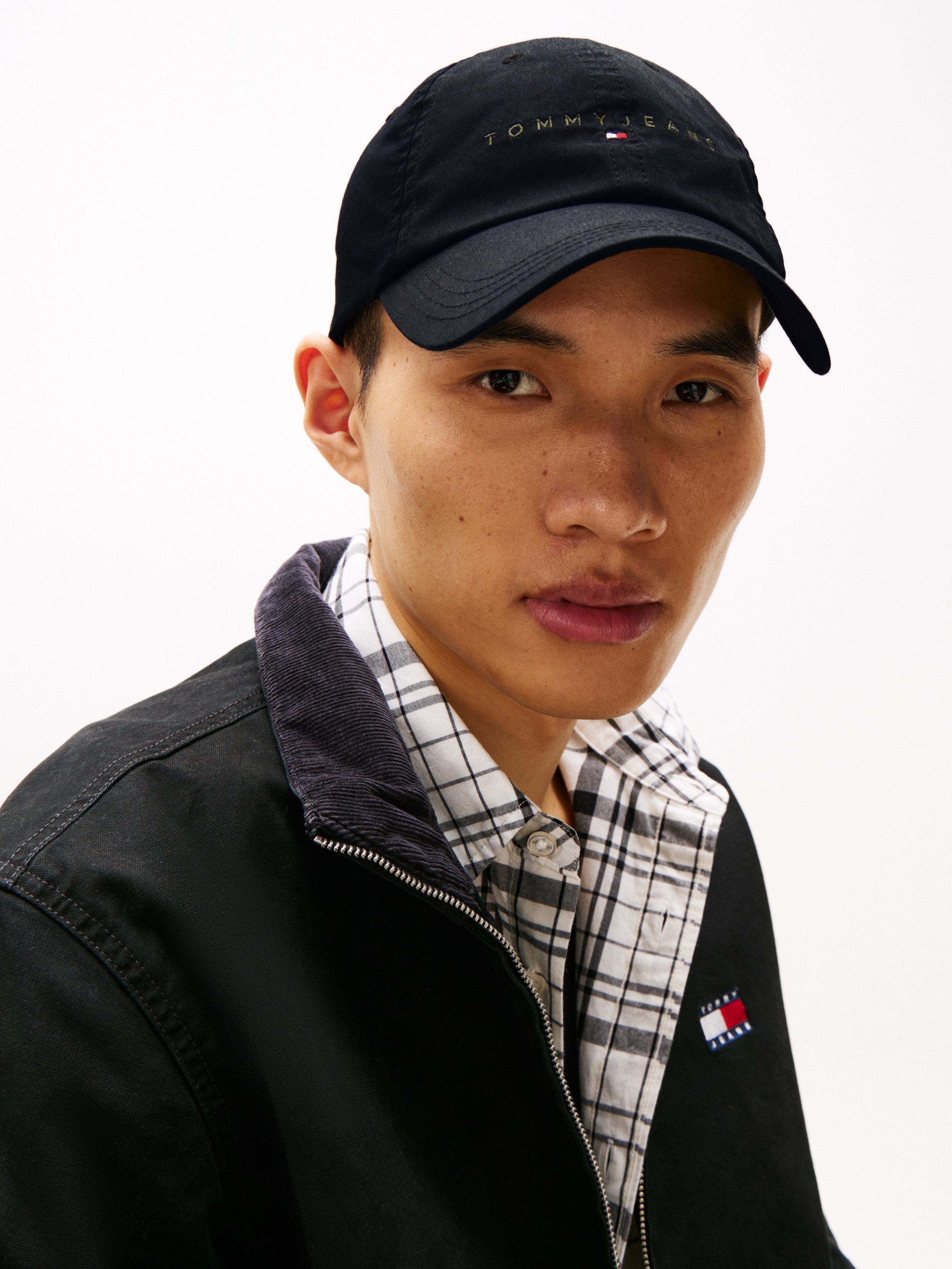 Tommy Jeans Baseball Cap TJM LINEAR LOGO CAP UNISEX Klemmverschluss, große Logostickerei