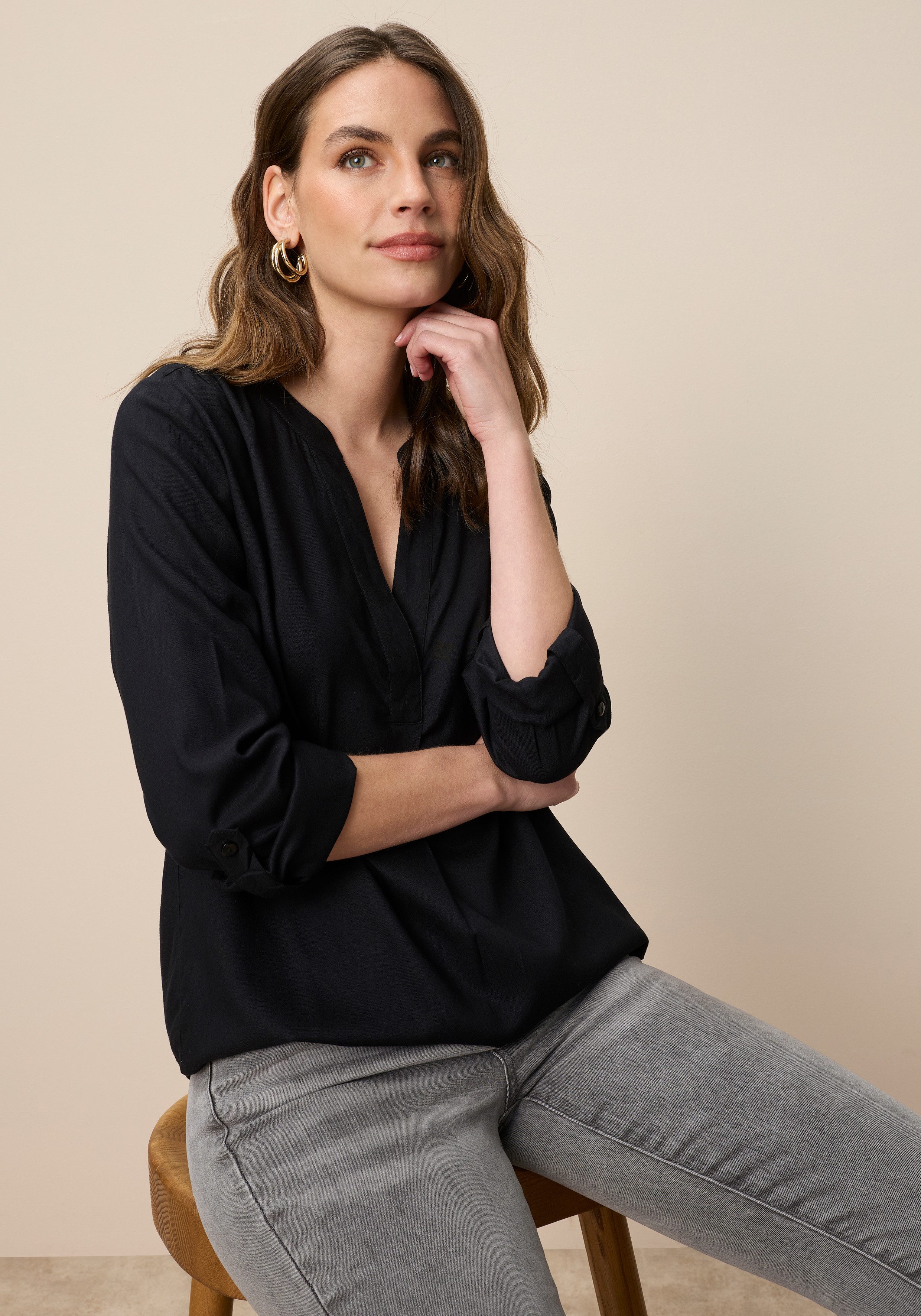 Tamaris Schlupfbluse mit Krempelärmeln und Taschen günstig online kaufen