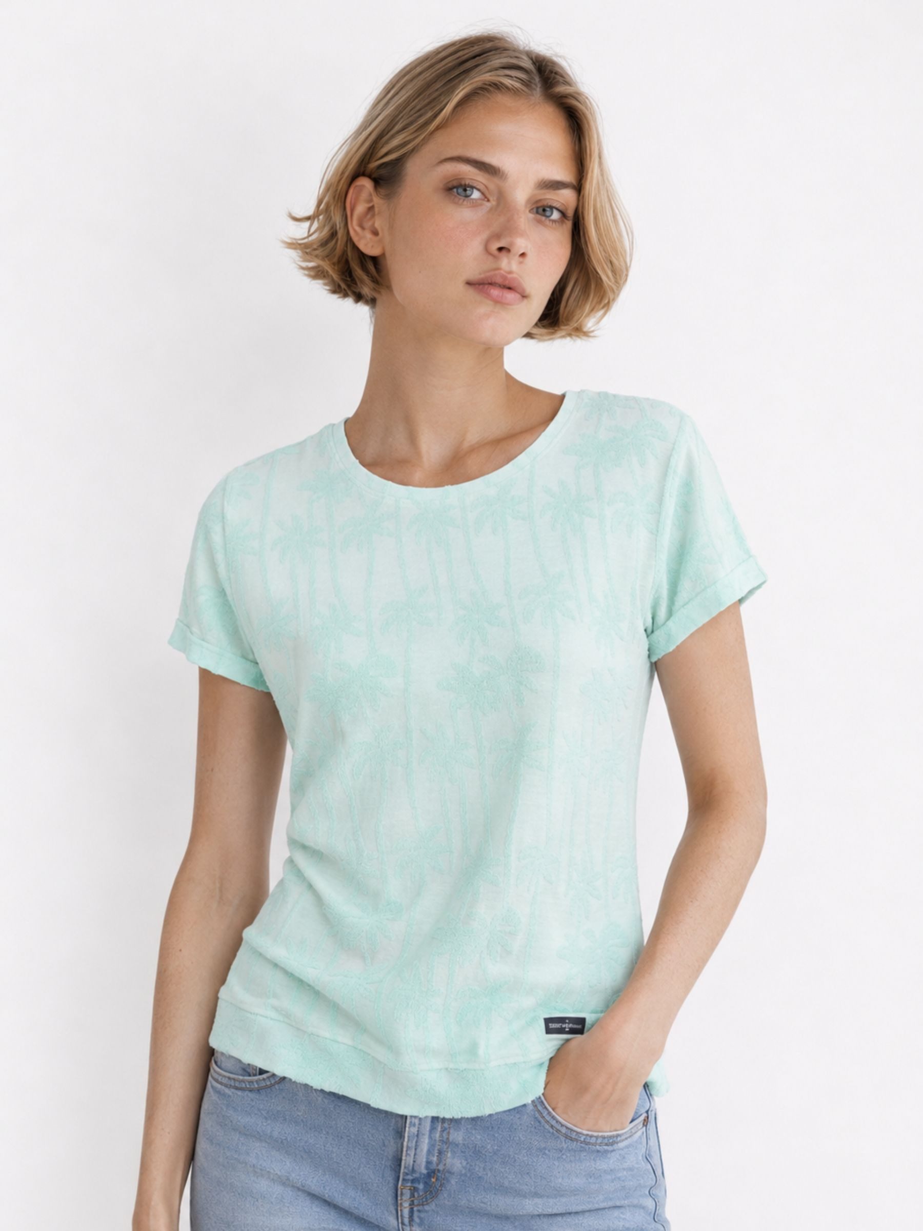 Soquesto T-Shirt