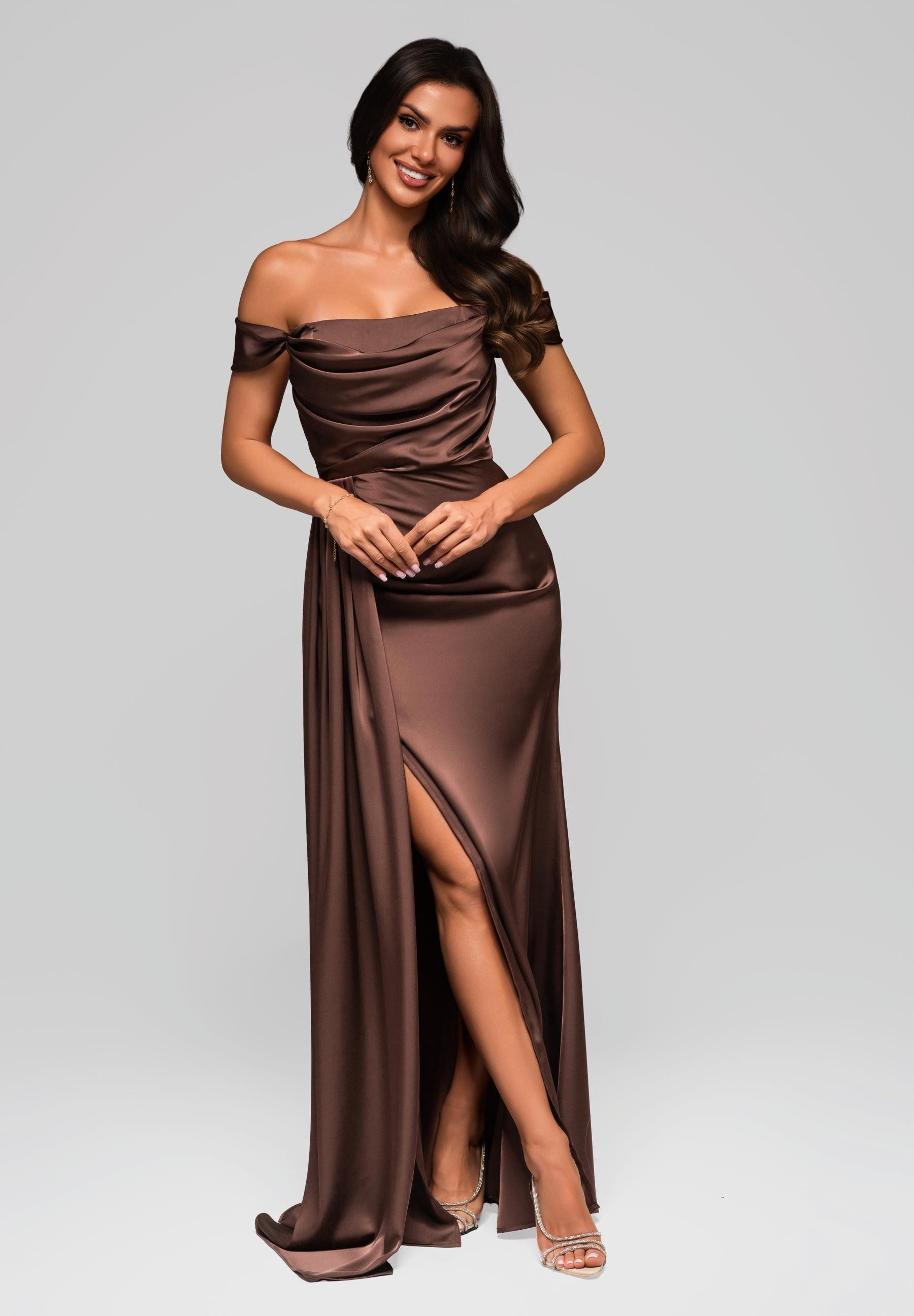 OMBRE Abendkleid Elegantes Abendkleid mit Schulterfreiheit