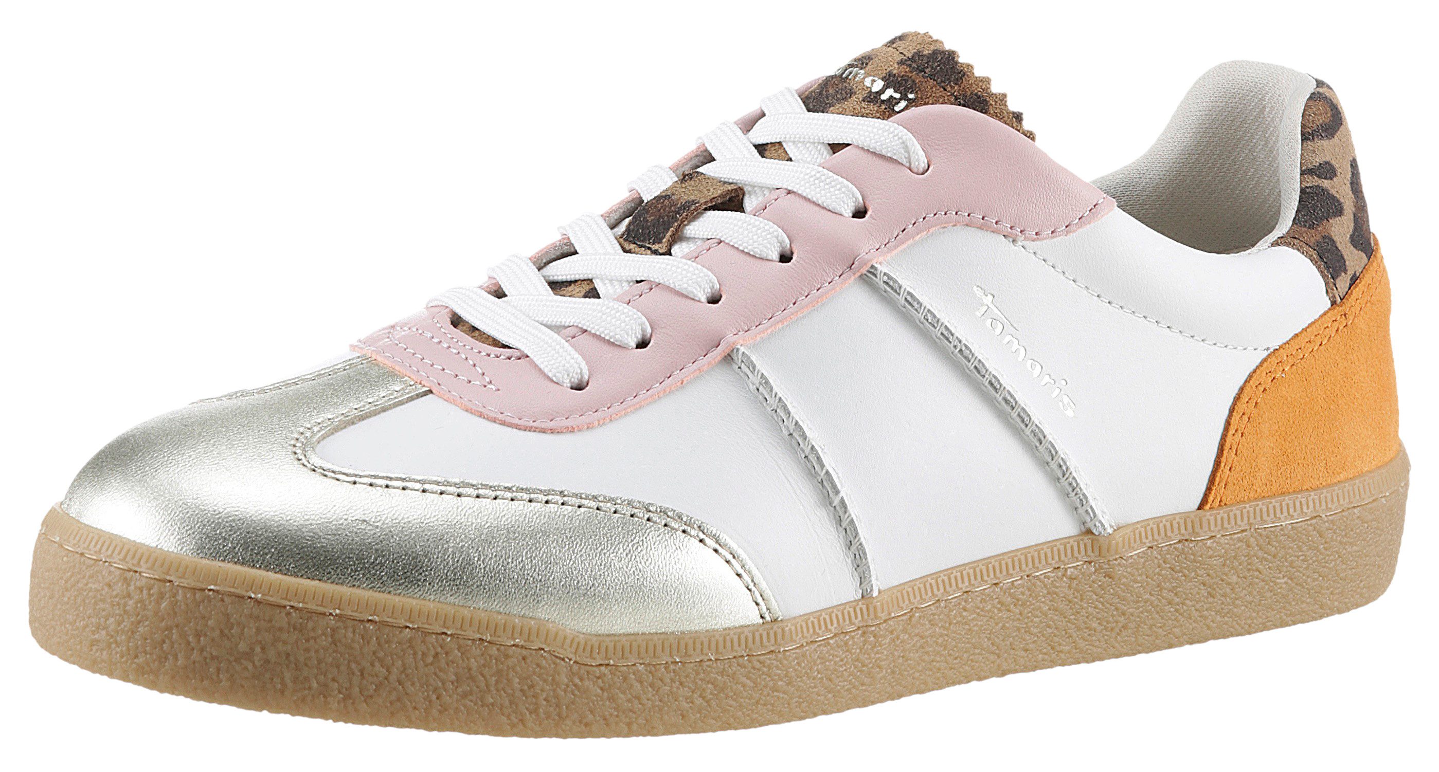 Sneaker