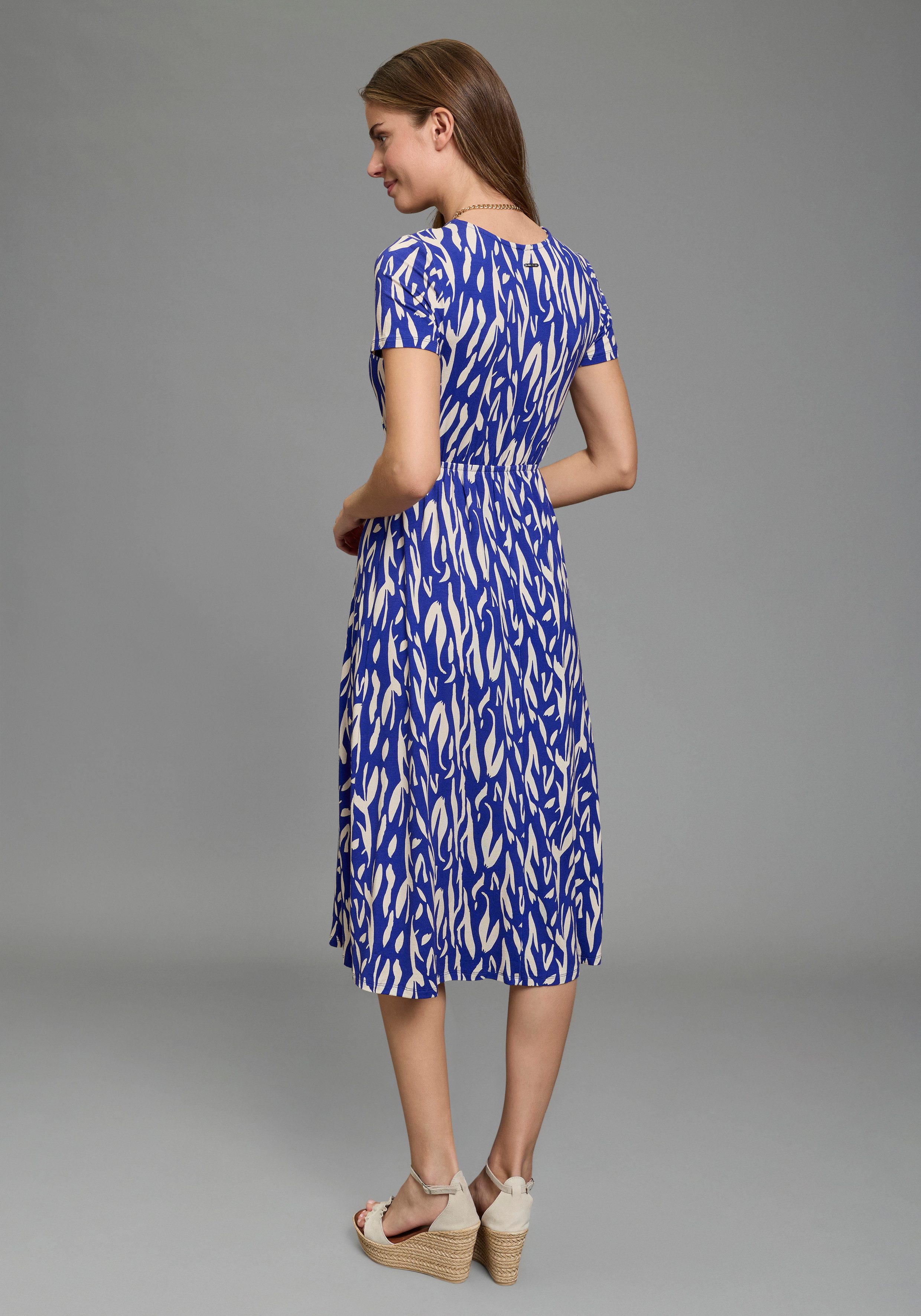 Laura Scott Sommerkleid casual Stil, für entspannte Tage, aus Viskose und Elasthan, Kurzarm
