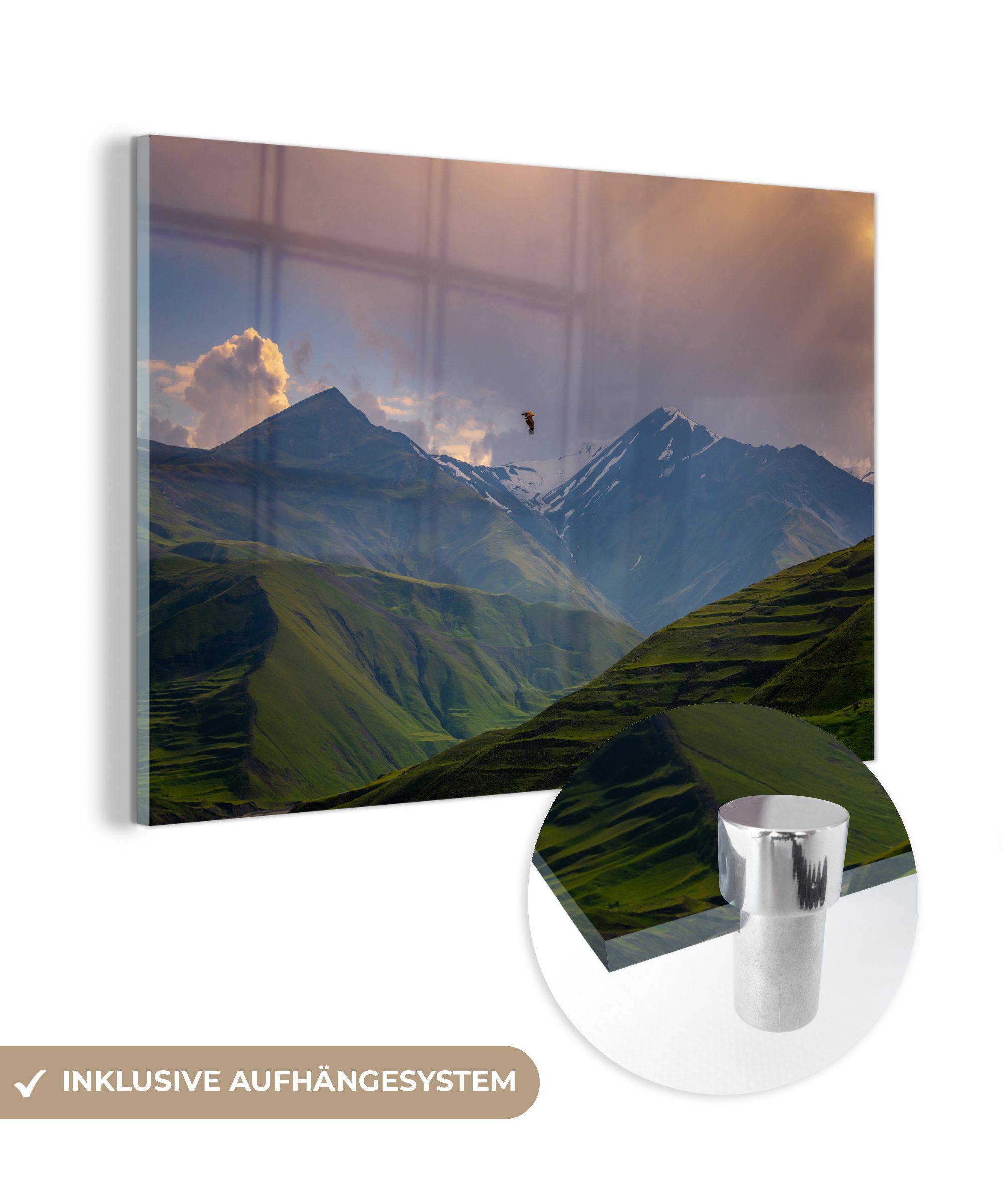 MuchoWow Acrylglasbild Ein Vogel fliegt über die Berge in Aserbaidschan, (1 St), Acrylglasbilder Wohnzimmer & Schlafzimmer
