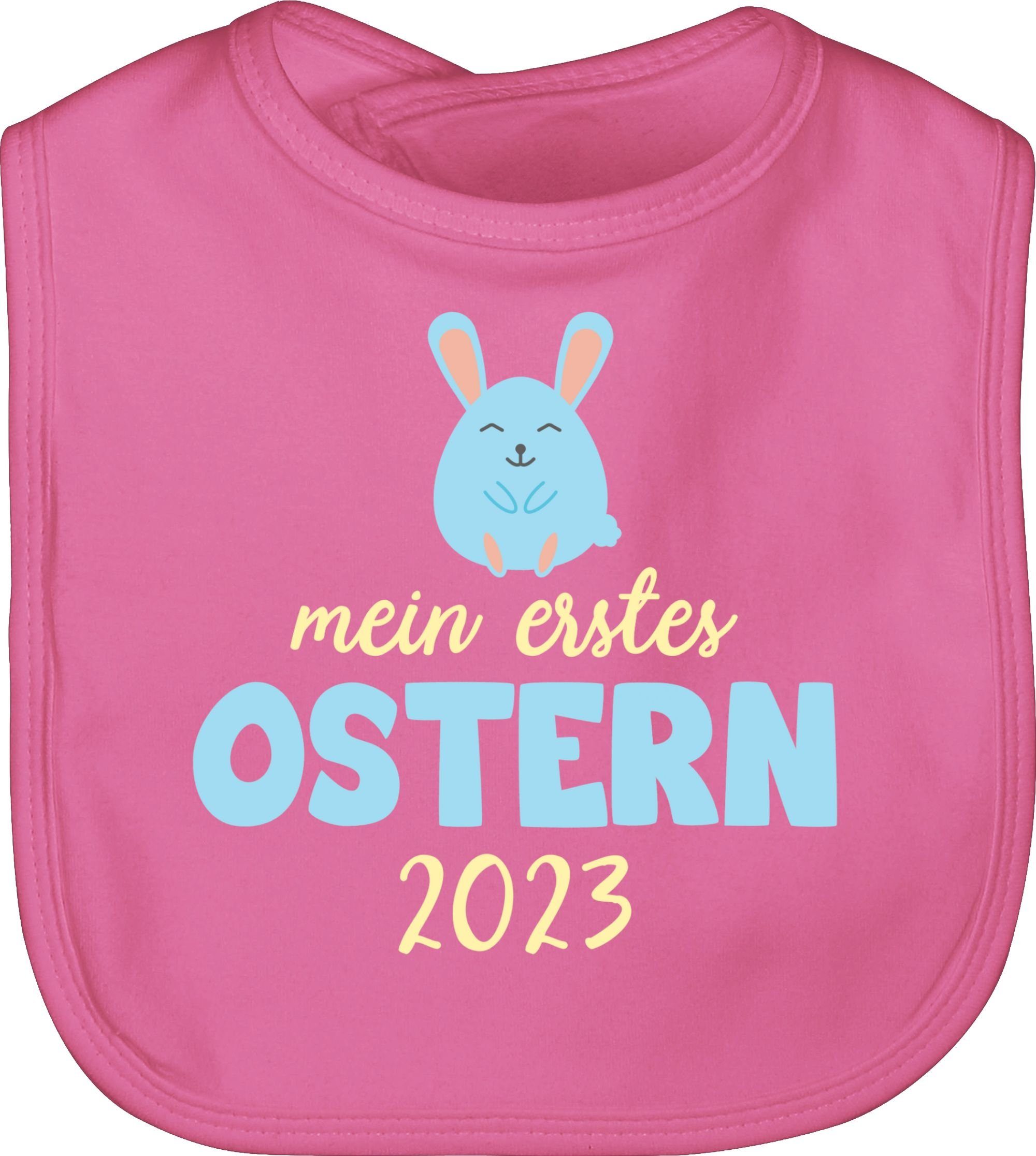 Shirtracer Lätzchen Mein erstes Ostern 2023 blau, Ostergeschenke 2 Pink