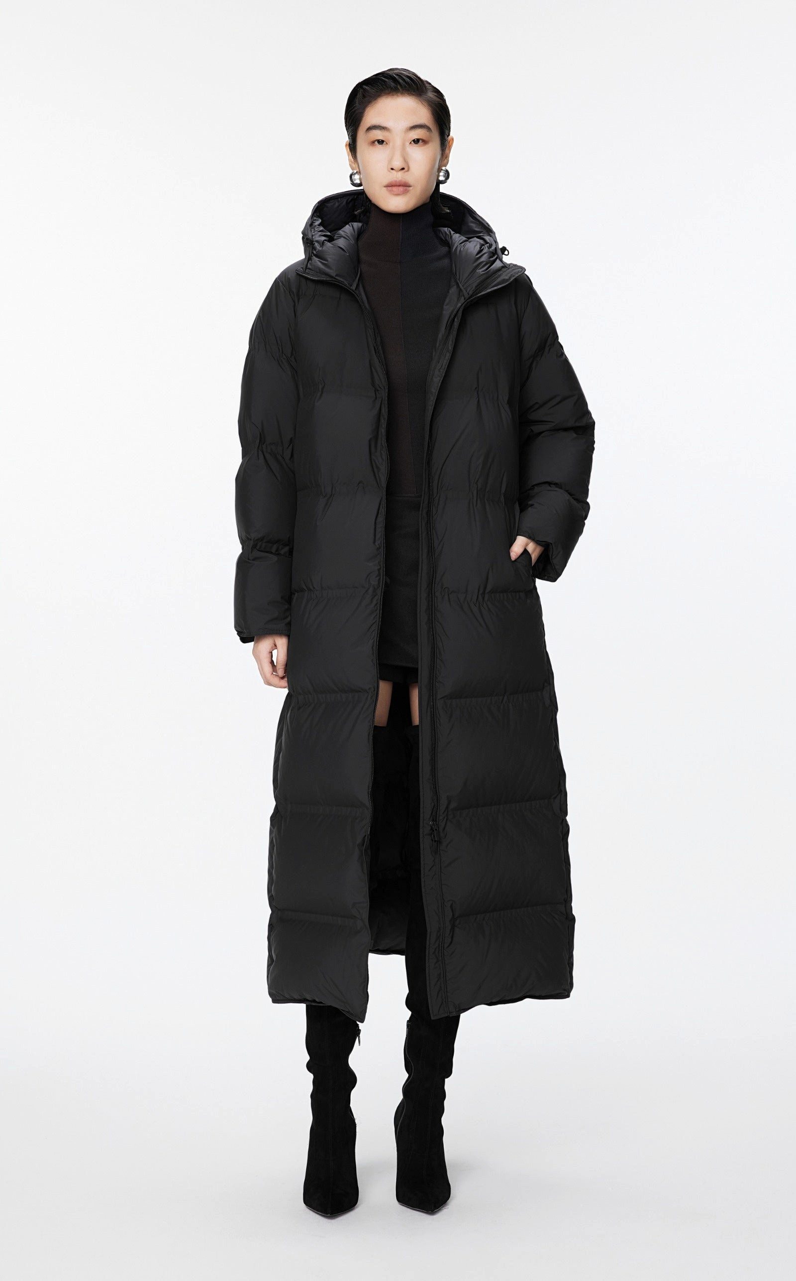 JNBY Daunenmantel Elegante Damen Daunenmantel mit Kapuze und Gummizug in Schwarz