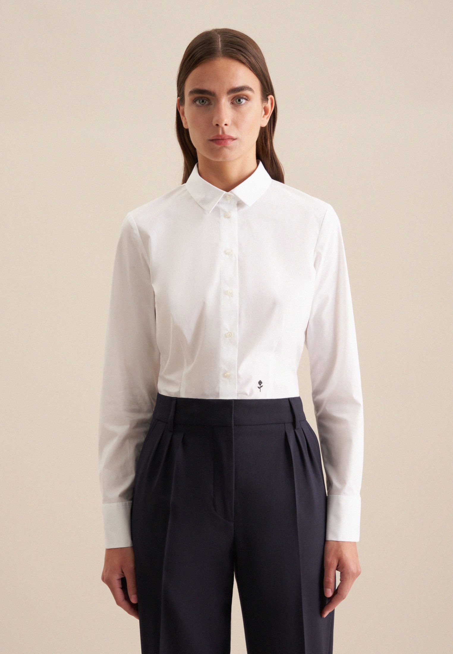 Klassische Bluse