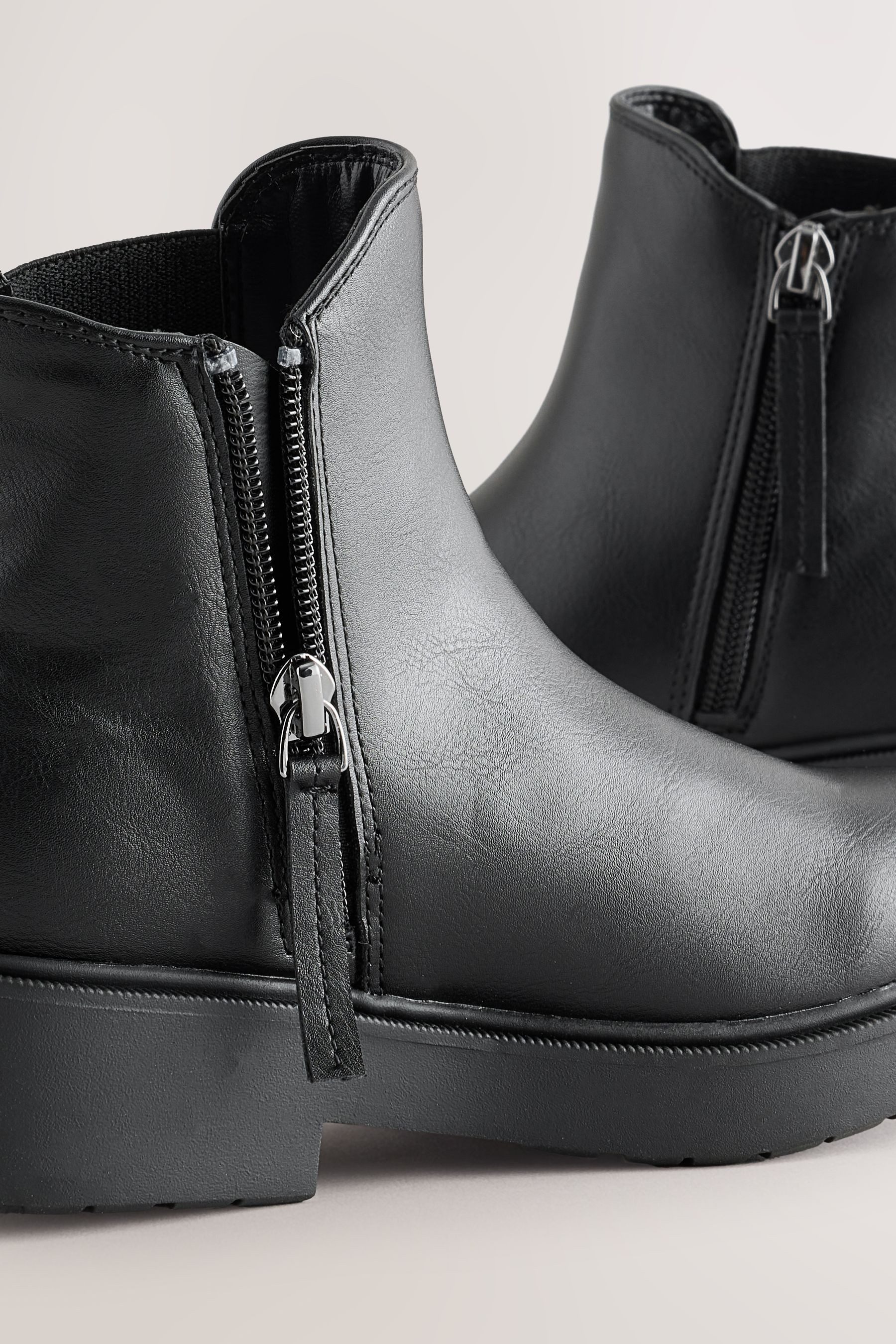 Next Chelsea-Stiefeletten, weite Passform Chelseaboots (1-tlg)
