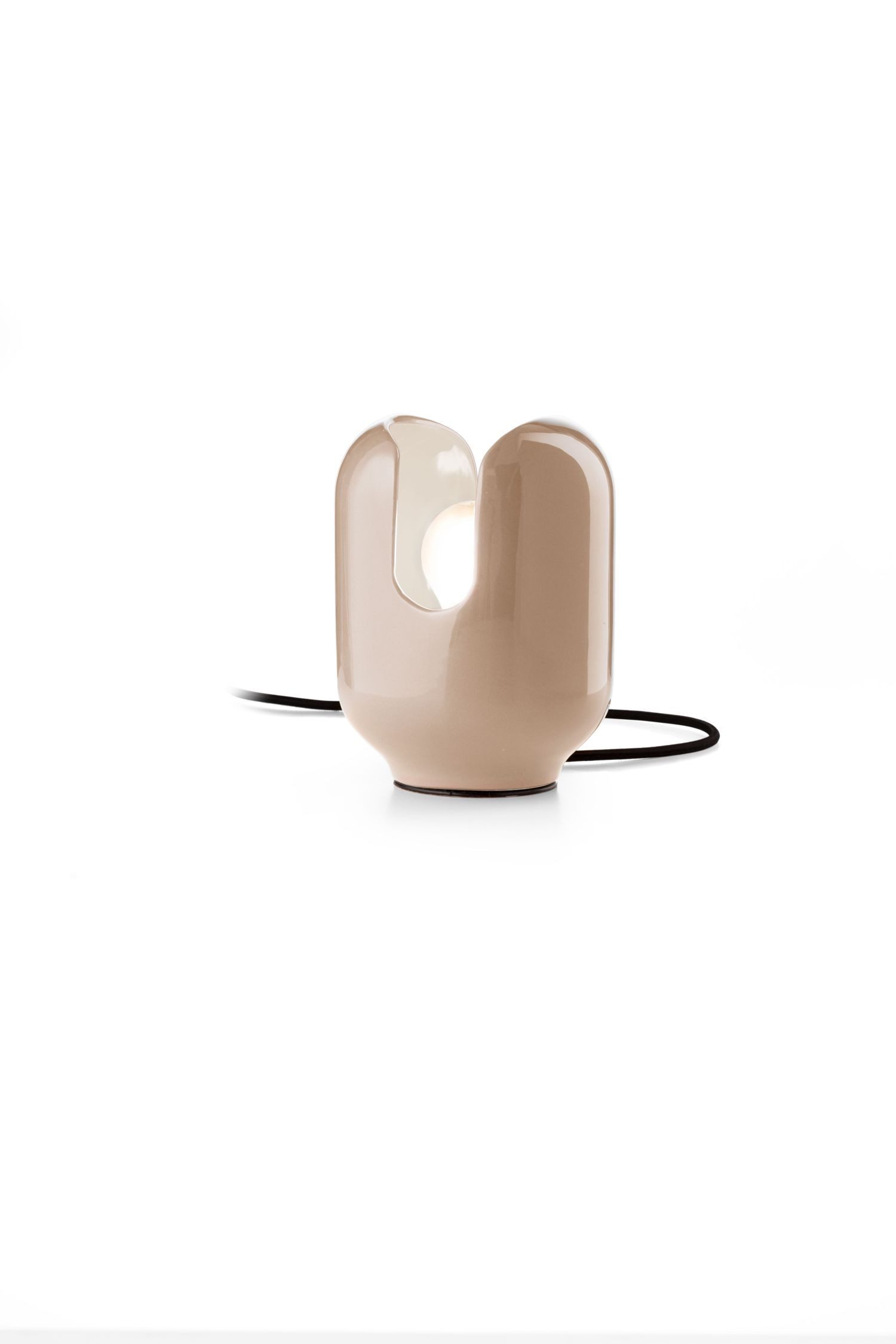 Licht-Erlebnisse Nachttischlampe GIORGIO, ohne Leuchtmittel, Keramik E27 14,5 cm breit 20 cm hoch Sandgrau Retro Design