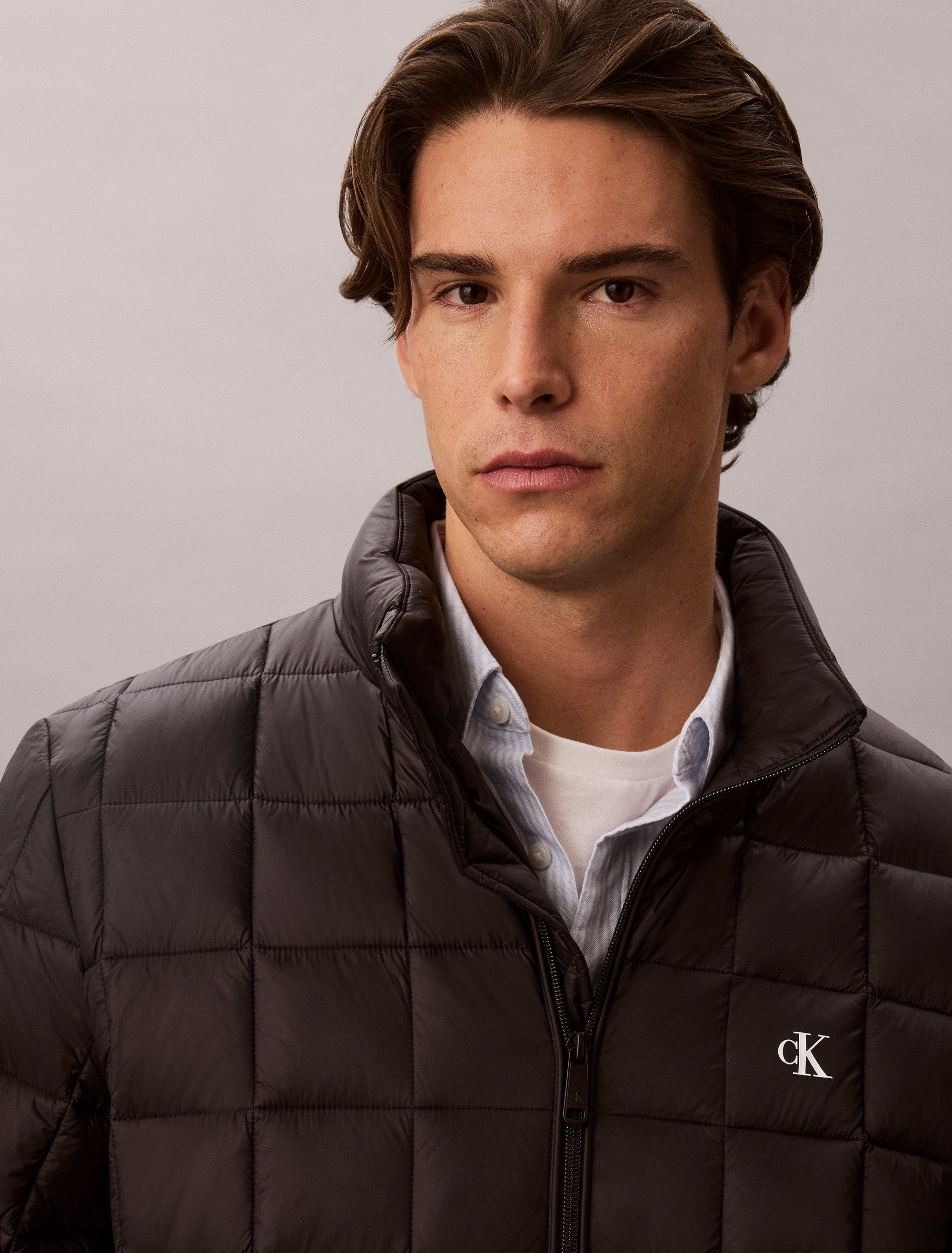 Calvin Klein Jeans Steppjacke Stehkragen, 2-Wege-Zipper, modische Steppung – Bild 2 von 5
