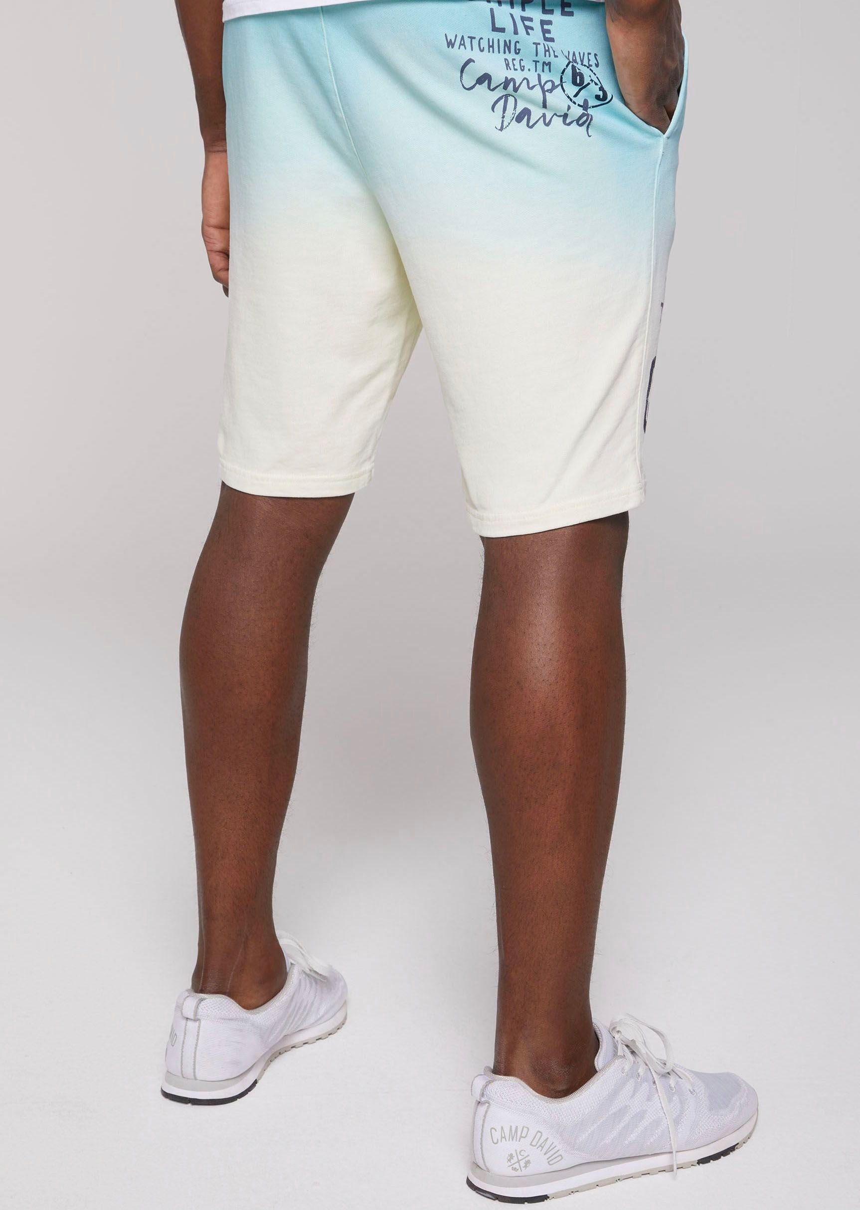 DAVID Logoschriftzug cool mint CAMP Sweatbermudas mit