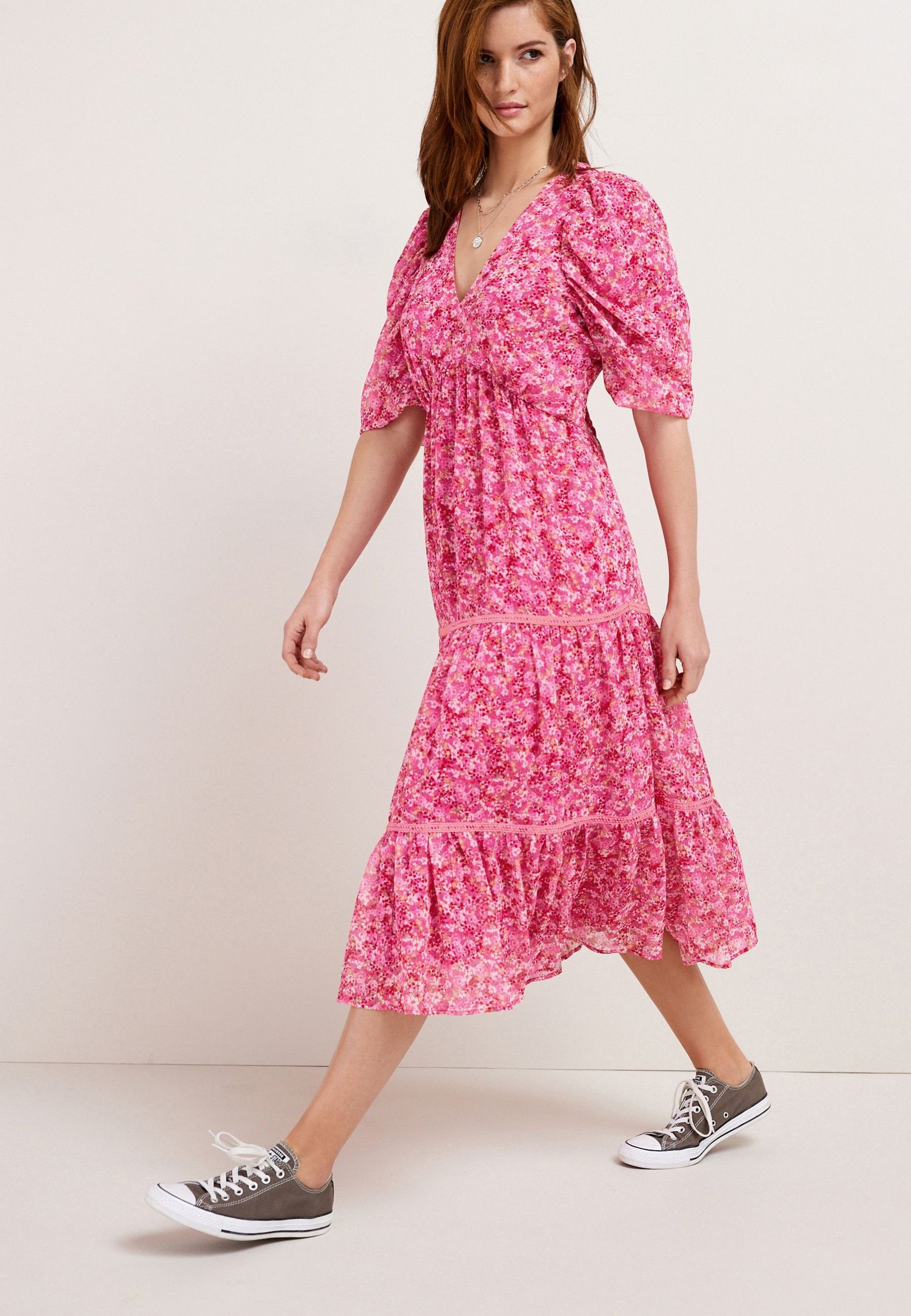 Kleid Gestuftes (1-tlg) Next mit Druckkleid Print Pink