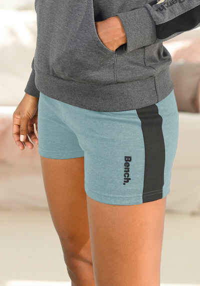 Bench. Loungewear Relaxshorts mit Seitenstreifen, Loungewear