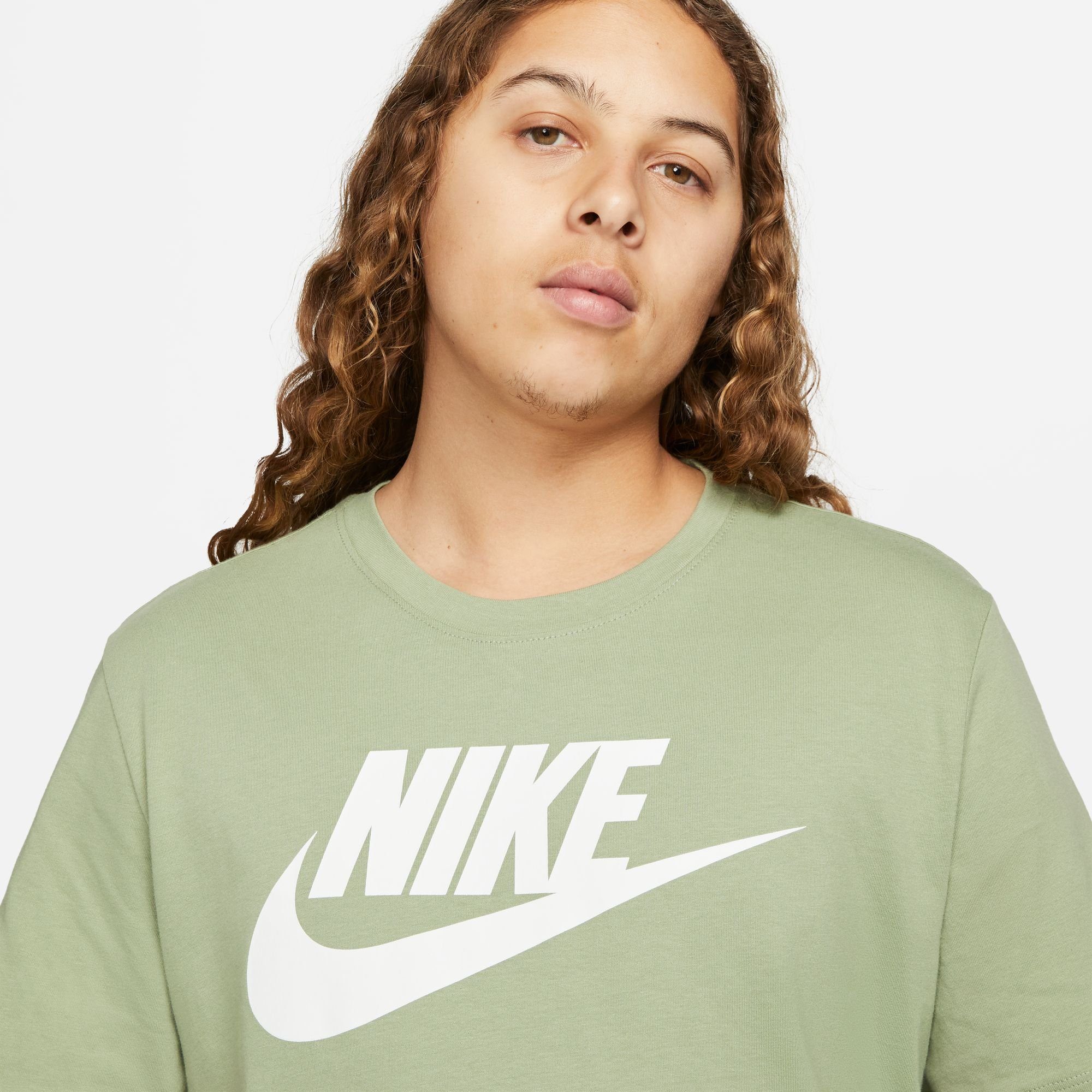 Nike Sportswear T-Shirt T-SHIRT grün MEN'S