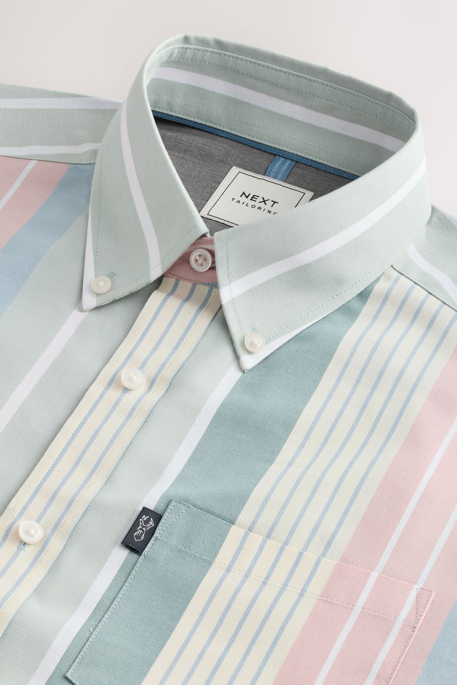 Next Kurzarmhemd Bügelleichtes Oxford-Hemd mit Button-down-Kragen günstig online kaufen