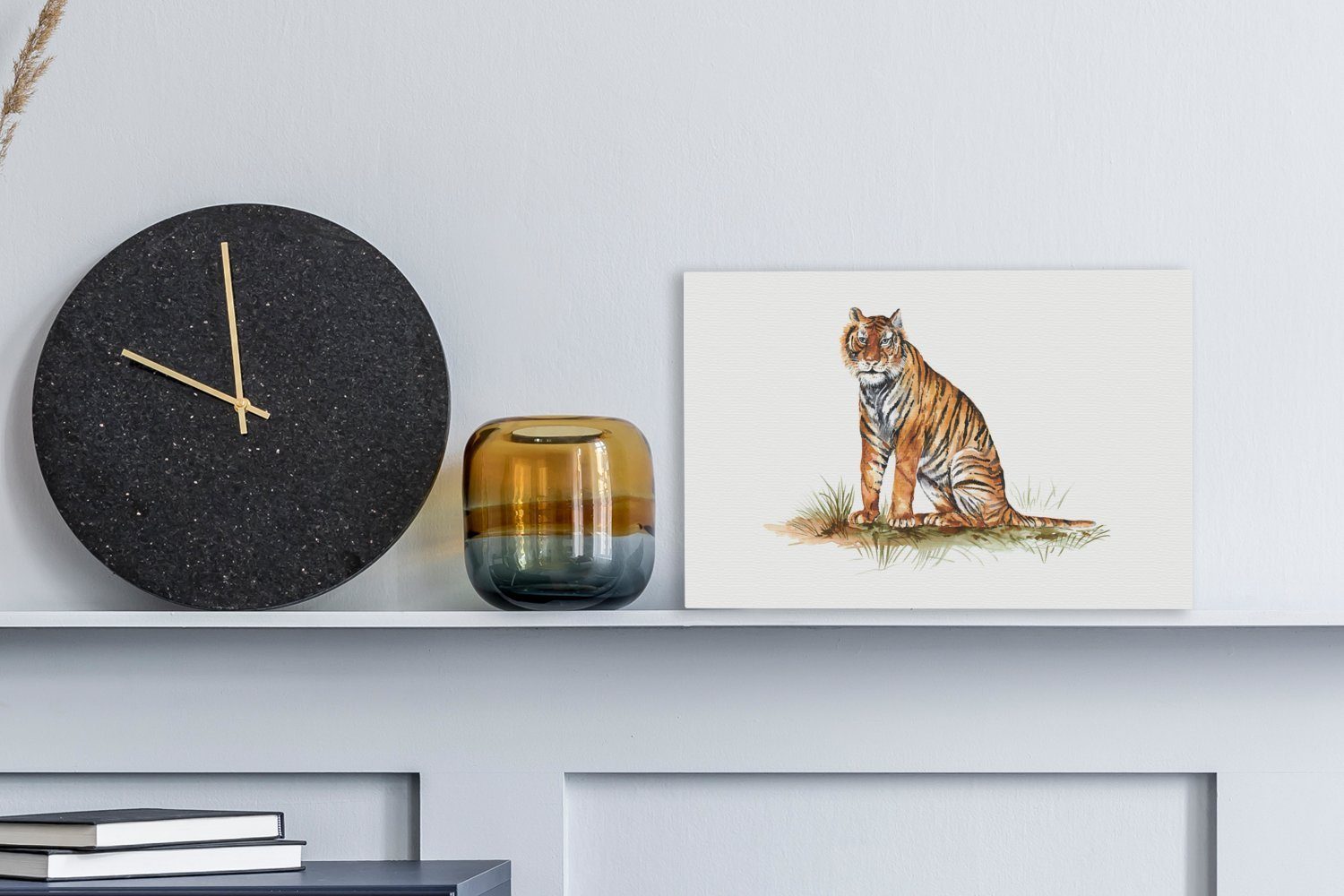 OneMillionCanvasses® Leinwandbild Tiger - cm (1 Gras Wanddeko, Aufhängefertig, Orange, 30x20 - Wandbild Leinwandbilder, St)