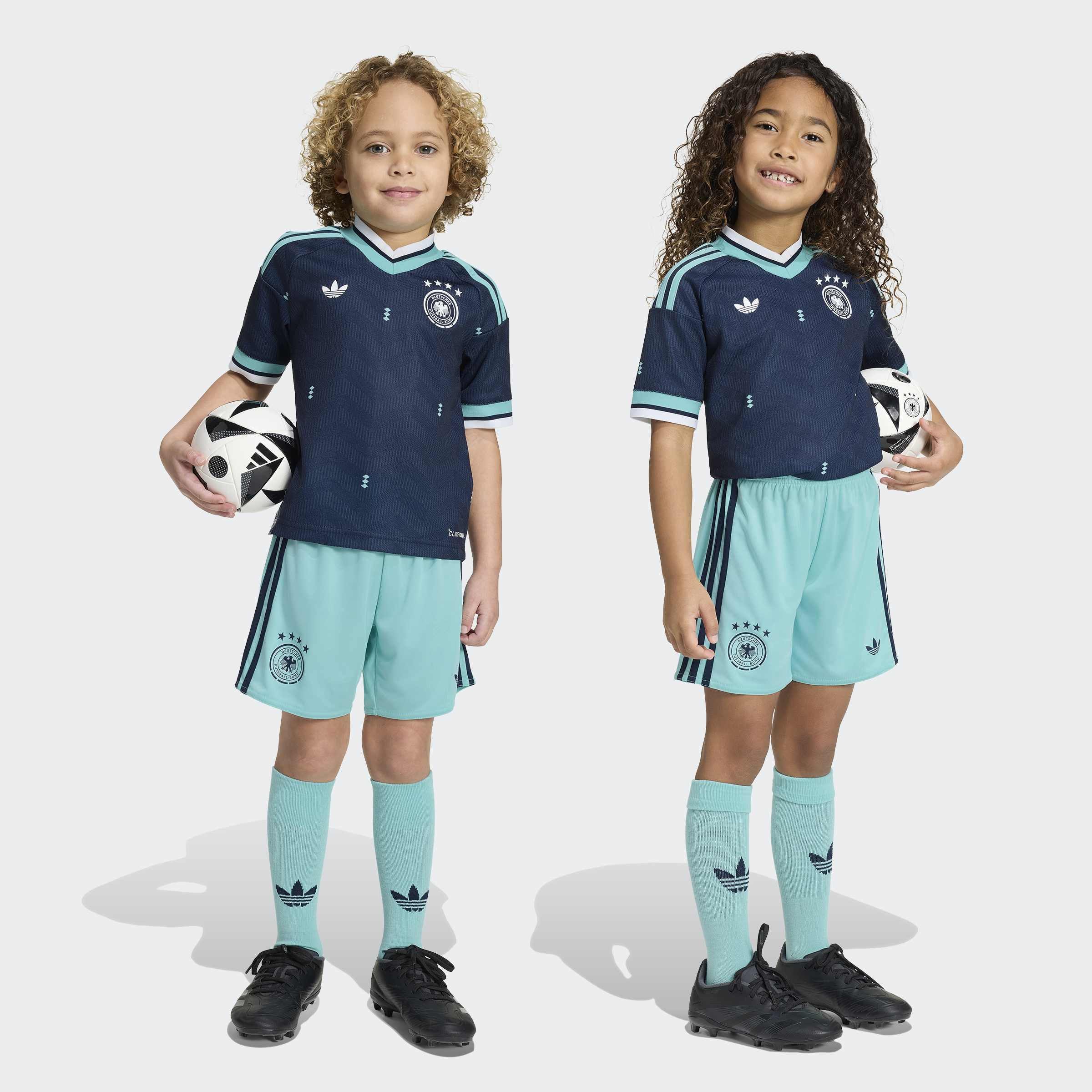 adidas Performance Trainingsanzug DEUTSCHLAND 26 KIDS AUSWÄRTSAUSRÜSTUNG (1-tlg)