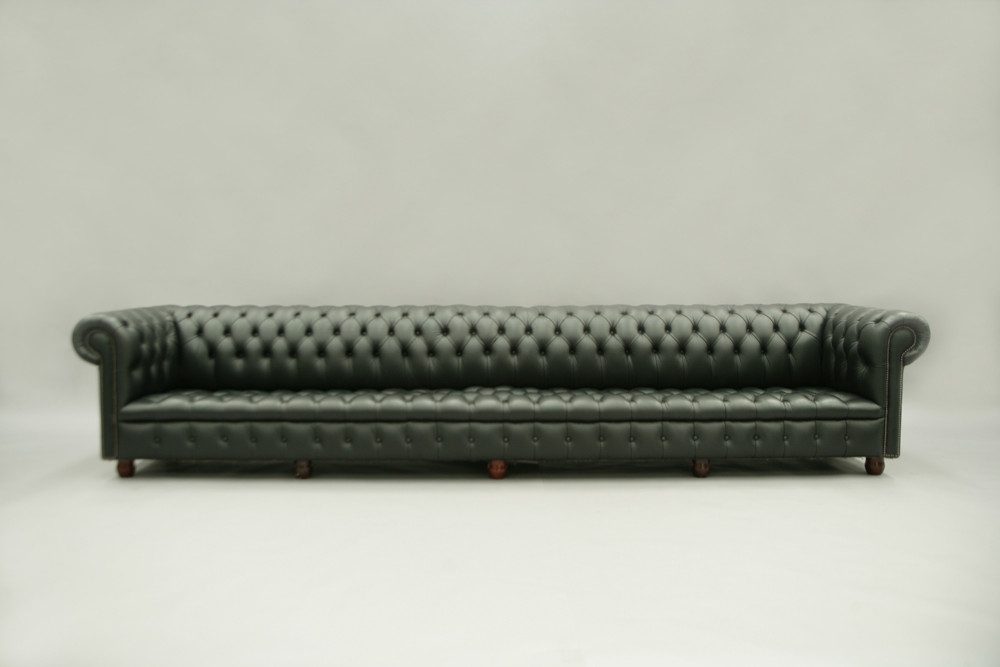 JVmoebel Big-Sofa Chesterfield Sofa aus Kunstleder in stilvollem Grünton mit Stauraum, Made in Europa