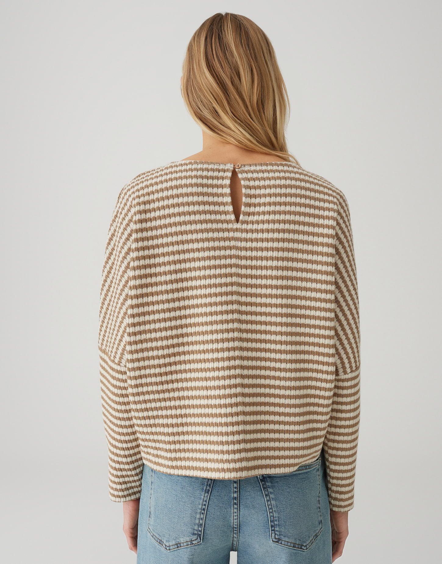 OPUS Sweatshirt GRESH in Strickoptik Lockere Passform, schmal zulaufender Schnitt, überschnittene Schulter