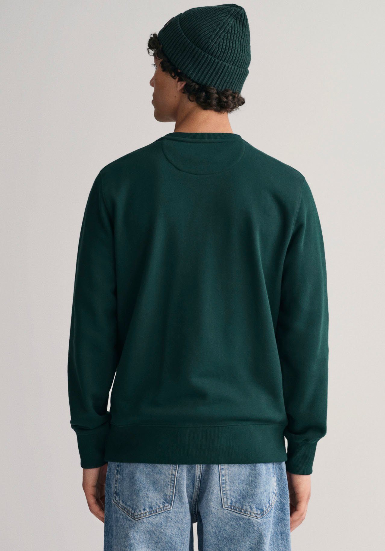 Gant auf Tartan SHIELD SWEAT der Brust mit C-NECK REG Sweatshirt Green Logostickerei