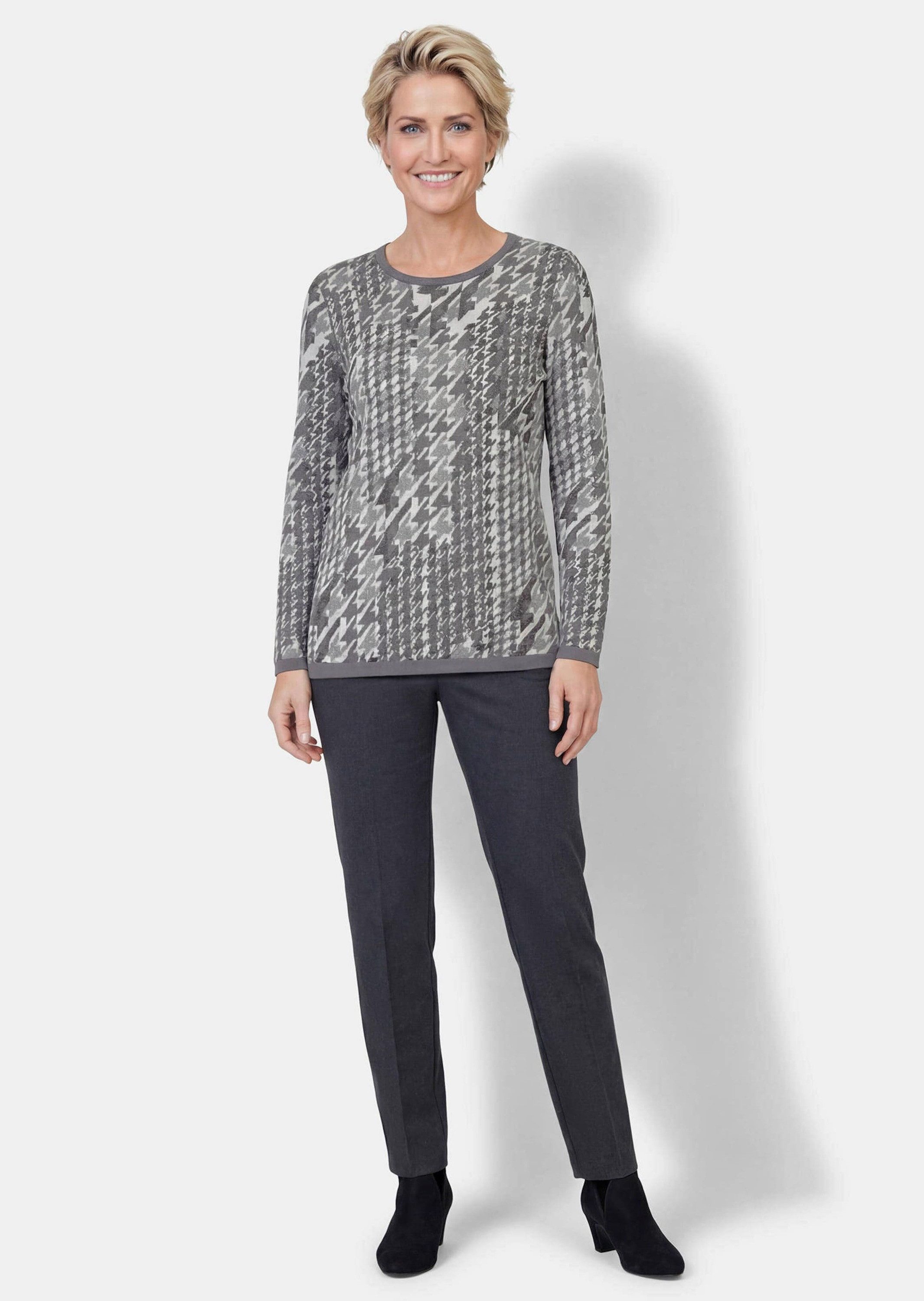 GOLDNER Print-Shirt Kurzgröße: Hahnentrittpullover mit Glanz Weicher Strickpullover aus Baumwolle und Viskose mit Rundhals