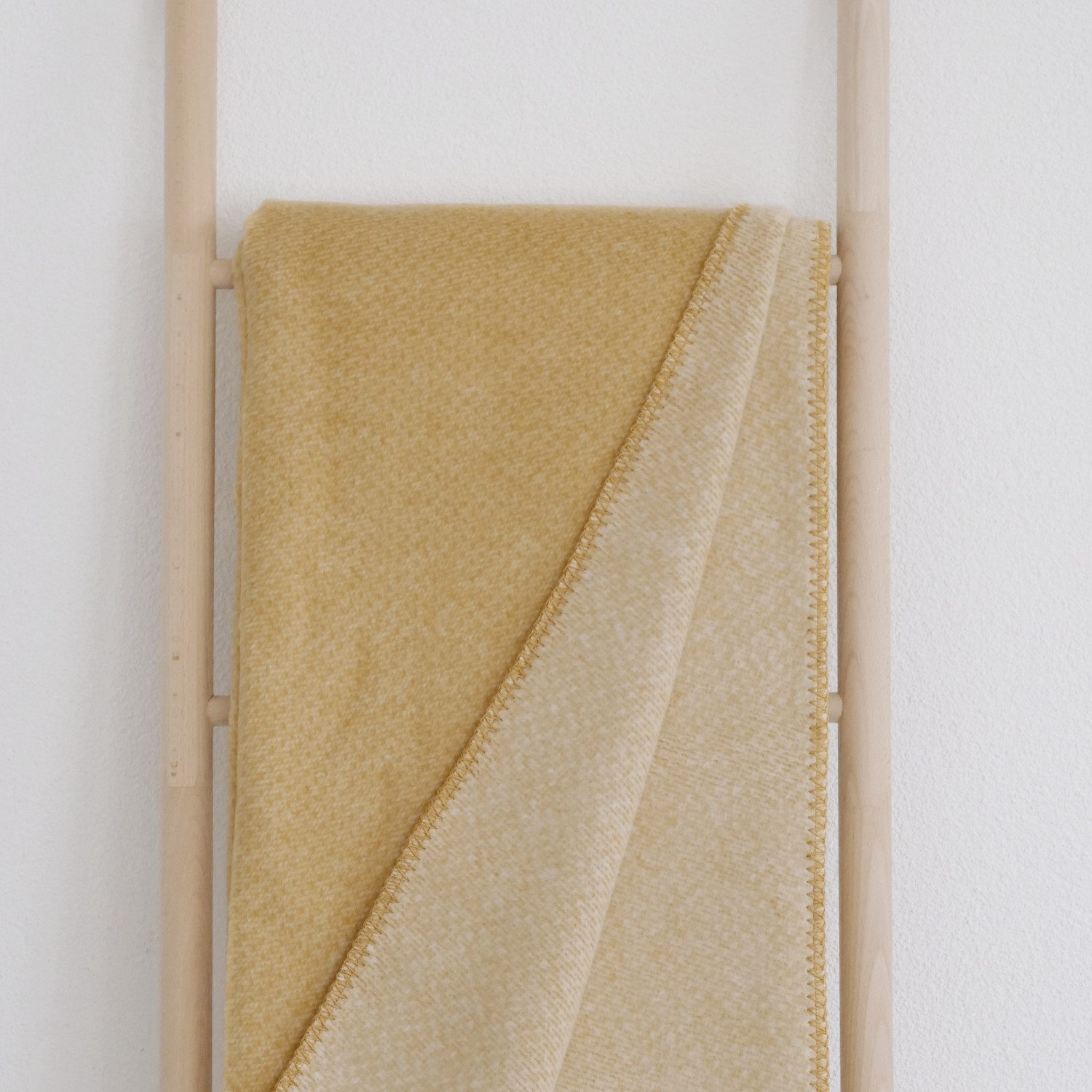 Wolldecke EMMA Premium Kuscheldecke aus 100% weicher Bio-Baumwolle in 7 Farben, RIEMA Germany, weiche Sofadecke 150x200cm Made in Germany, nachhaltig, OEKOTEX