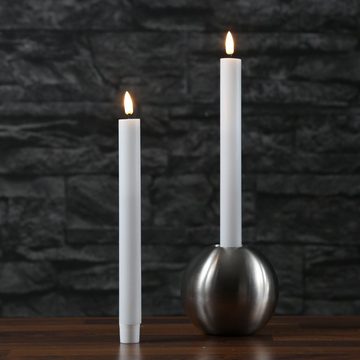 Deluxe Homeart LED-Kerze LED Stabkerzen Mia Tafelkerzen Echtwachs flackernd H: 24cm weiß 2Stk (2-tlg)