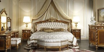 Casa Padrino Bett Schlafzimmer Set Weiß / Braun / Gold - 1 Doppelbett mit Kopfteil & 1 Baldachin & 2 Nachttische & 1 Sitzbank - Schlafzimmer Möbel - Hotel Möbel