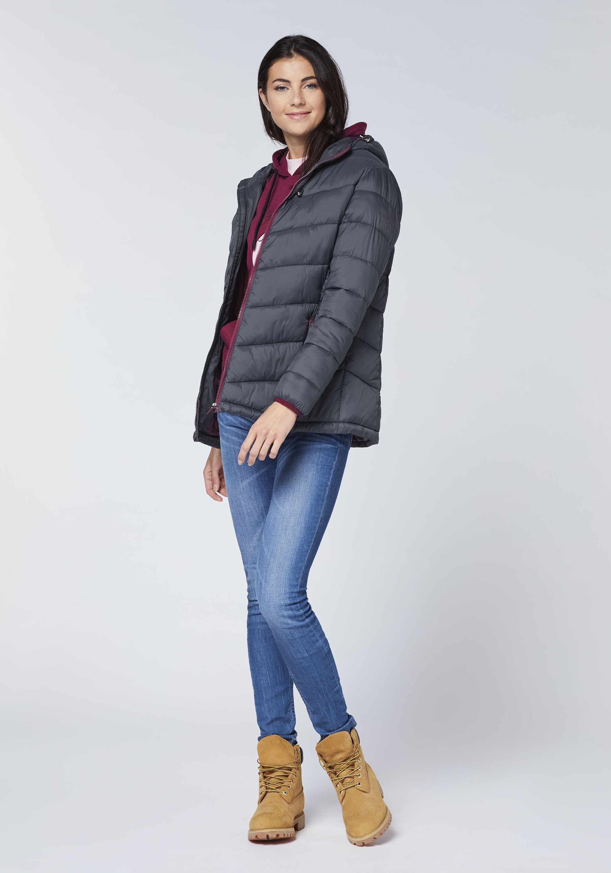 Jeans Oklahoma Steppjacke in 19-4010 Eclipse Puffer-Optik gesteppter Total