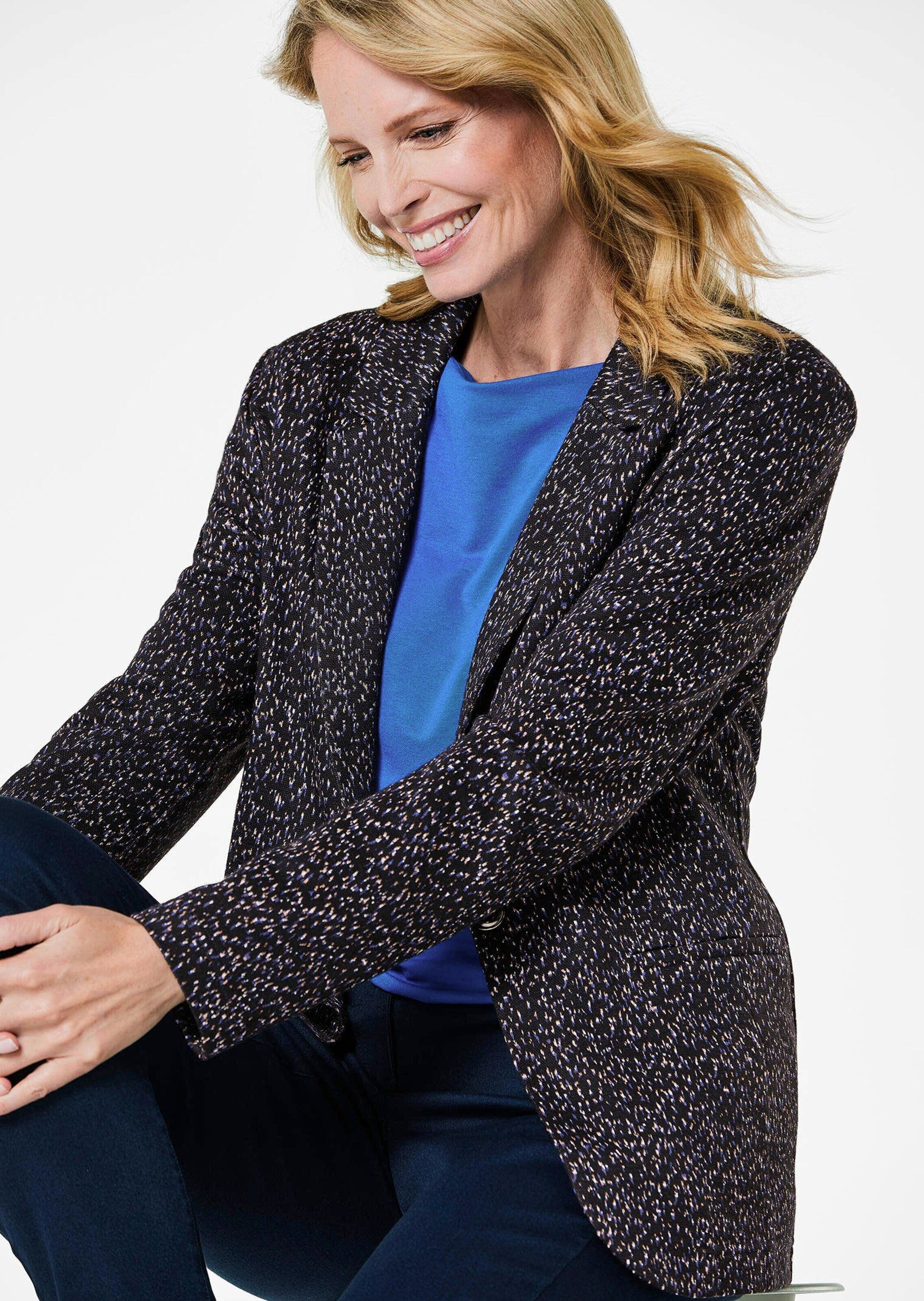 GOLDNER Jerseyblazer Kurzgröße: Hüftlanger Businessblazer, Multicolor Viskoseblazer mit Knopfverschluss, Teilungsnähte, Leistentaschen