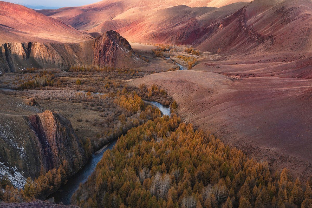 Papermoon Fototapete Fluss durch Landschaft