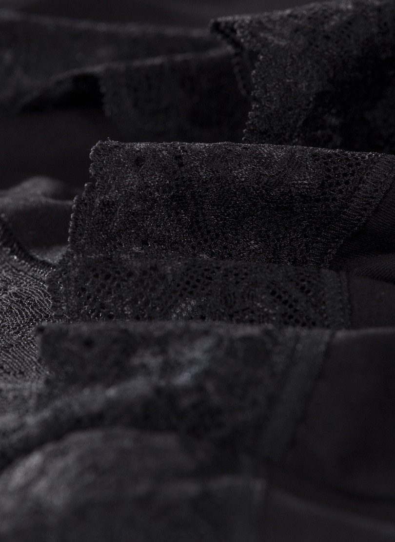 Trigema Unterhemd TRIGEMA Spaghettiträger Unterhemd mit Spitze (1-St)