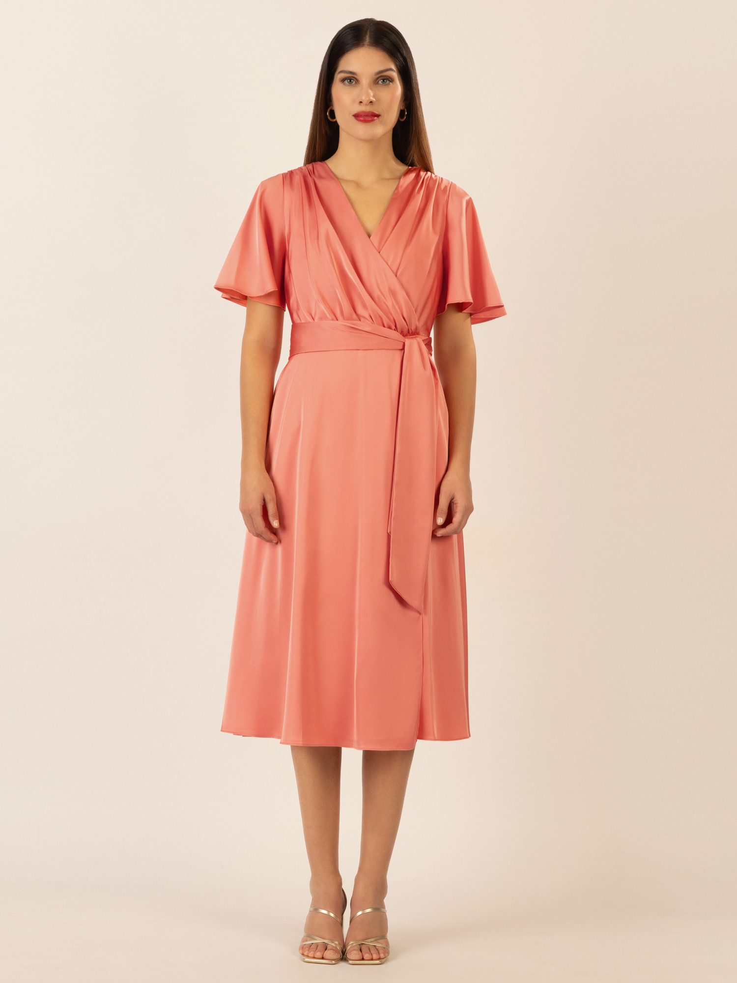 Apart Midikleid us mattschimmerndem Satin günstig online kaufen