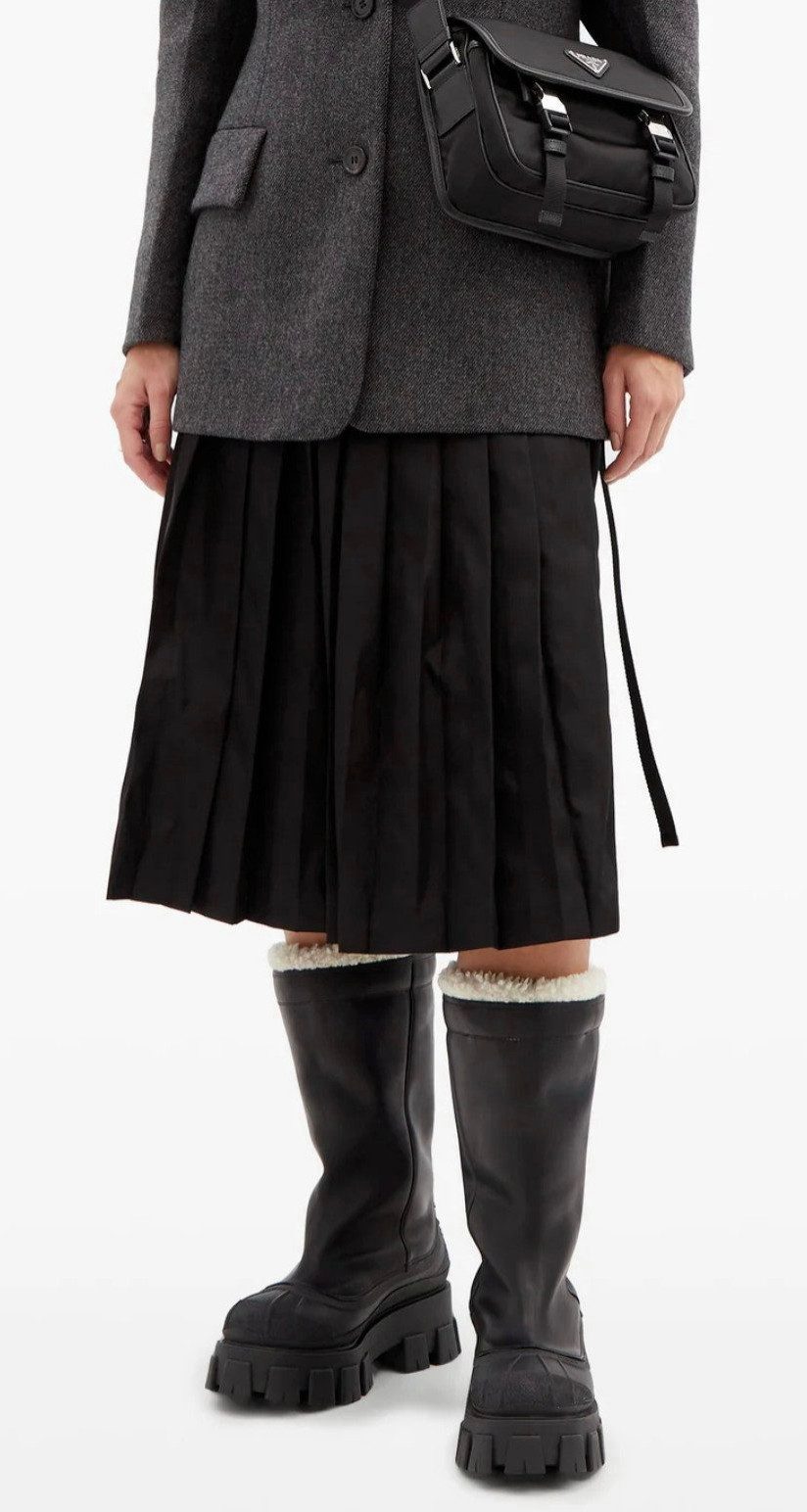 PRADA Monolith Boots Chunky-sole Leder Stiefel Winterboots klobigen Lug-Sohle und einer konturierten Gummifußbasis ausgestattet