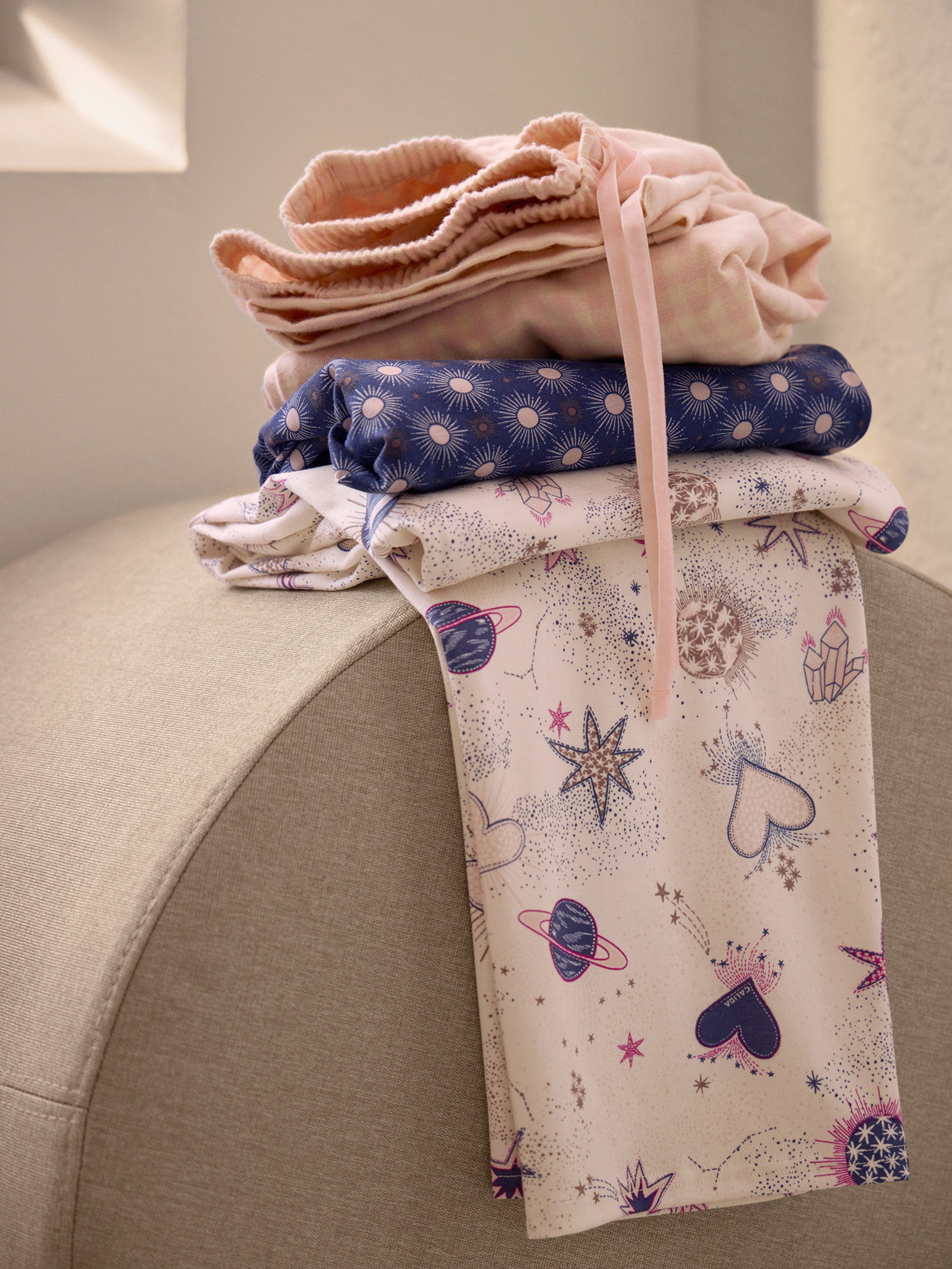 CALIDA Pyjamahose Favourites Damen (1-tlg) Baumwolle, pflegeleicht, hintere Hosentasche, elastischer Hosenbund