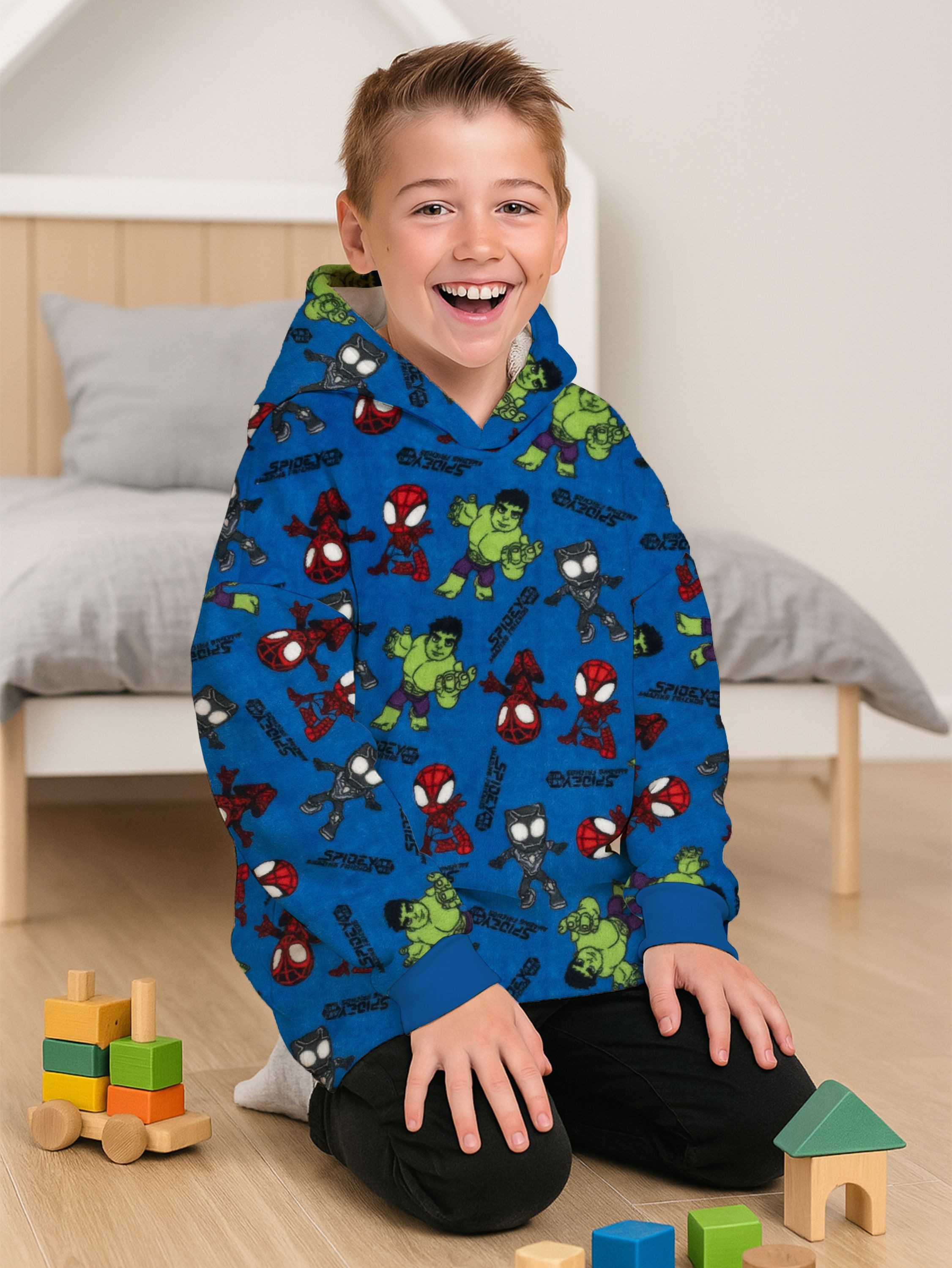United Labels® Kapuzenpullover Marvel Spidey Oversize Cozy Hoodie Spiderman Übergroße Kuschelpullover
