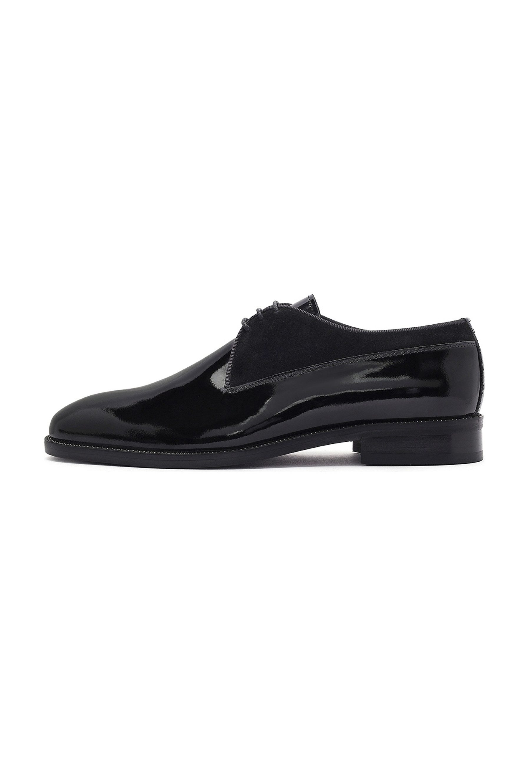 Derimod Lässige Schnürschuhe aus Lackleder Schnürschuh Echtes Leder, Lederfutter, Micro Light Sohle, Schnürverschluss