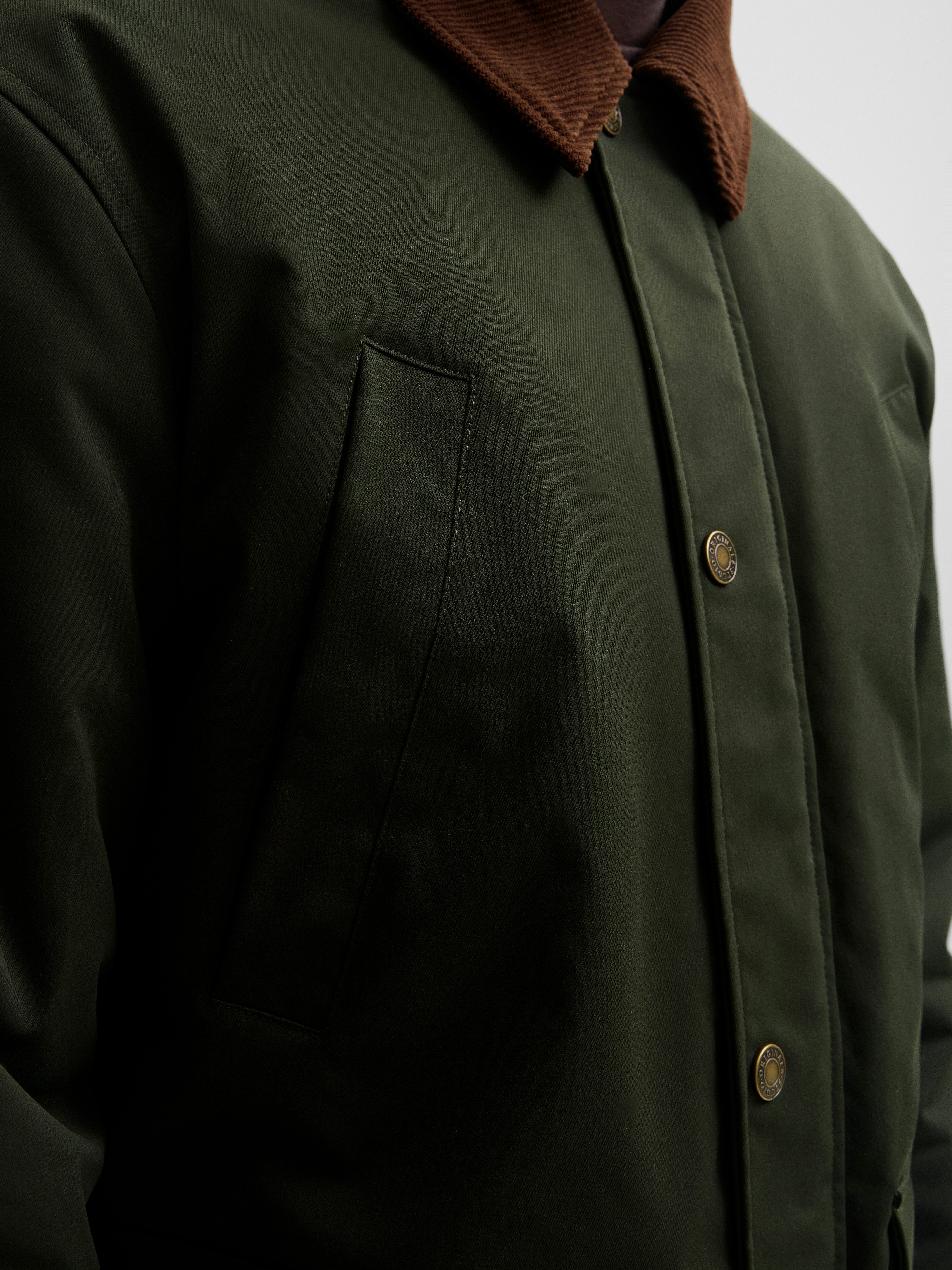 Jack & Jones Fieldjacket JORNORREBRO PADDED BARN JACKET SN Kunstfaser, mit Knopfleiste – Bild 3 von 5