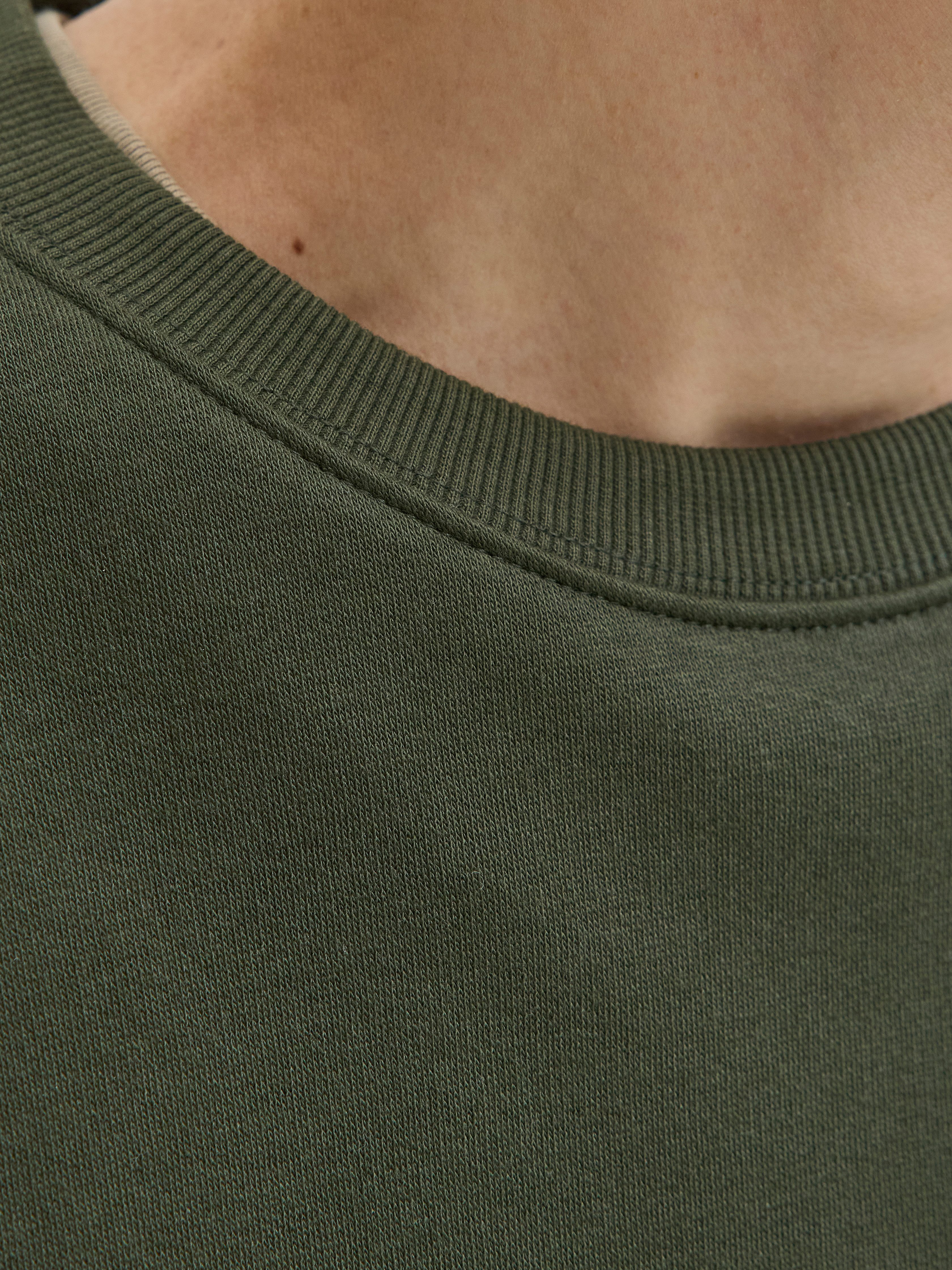 Jack & Jones Sweatshirt JJESTAR BASIC SWEAT CREW NECK NOOS mit Rundhalsauss günstig online kaufen